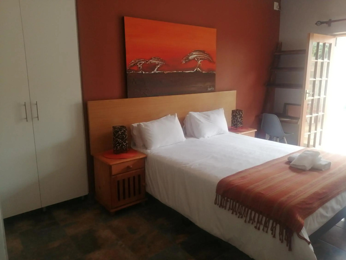 24 Onvrey Guest House