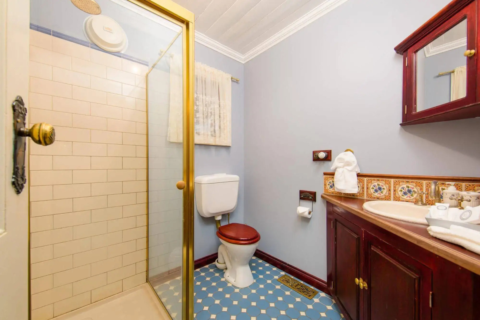 Barnsley House Bed and Breakfast