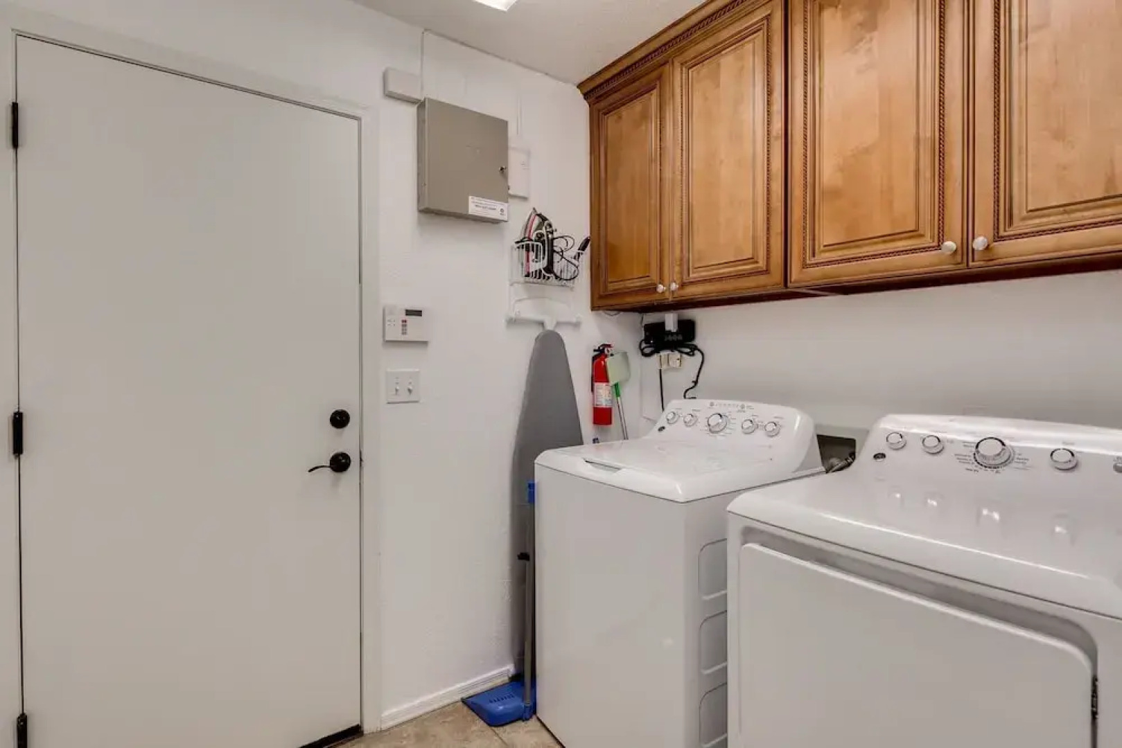 Updated Waterfront Home W/ Private Heated Pool & Garage. Near Arrowhead Shops! By Redawning