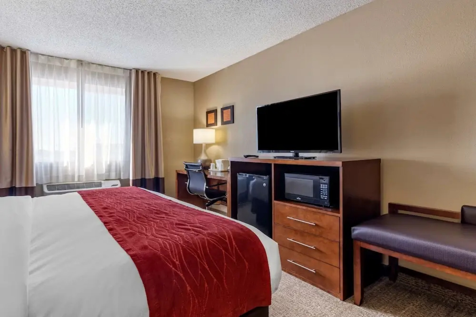 Comfort Inn & Suites North Hays Area