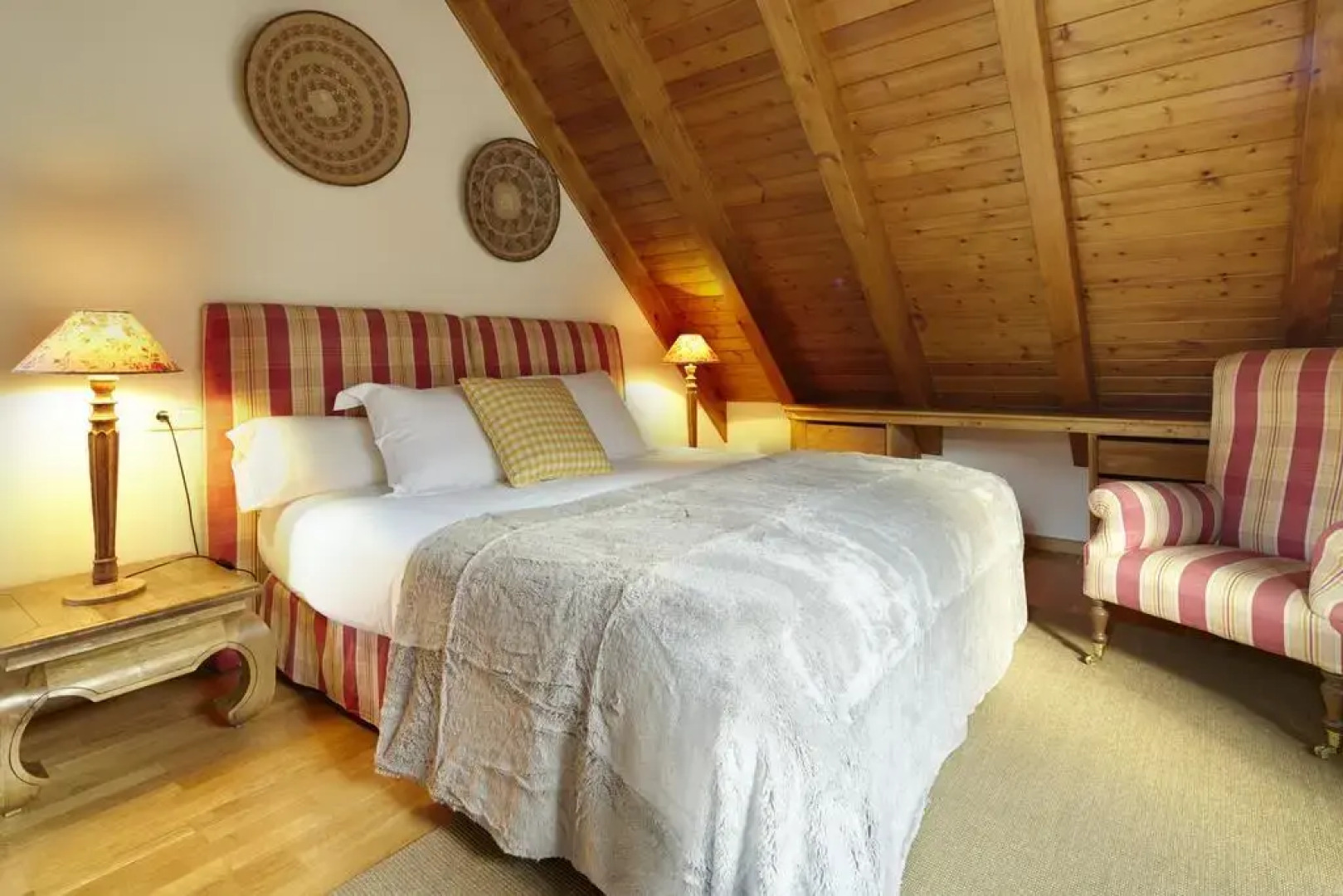 Era Garona by FeelFree Rentals