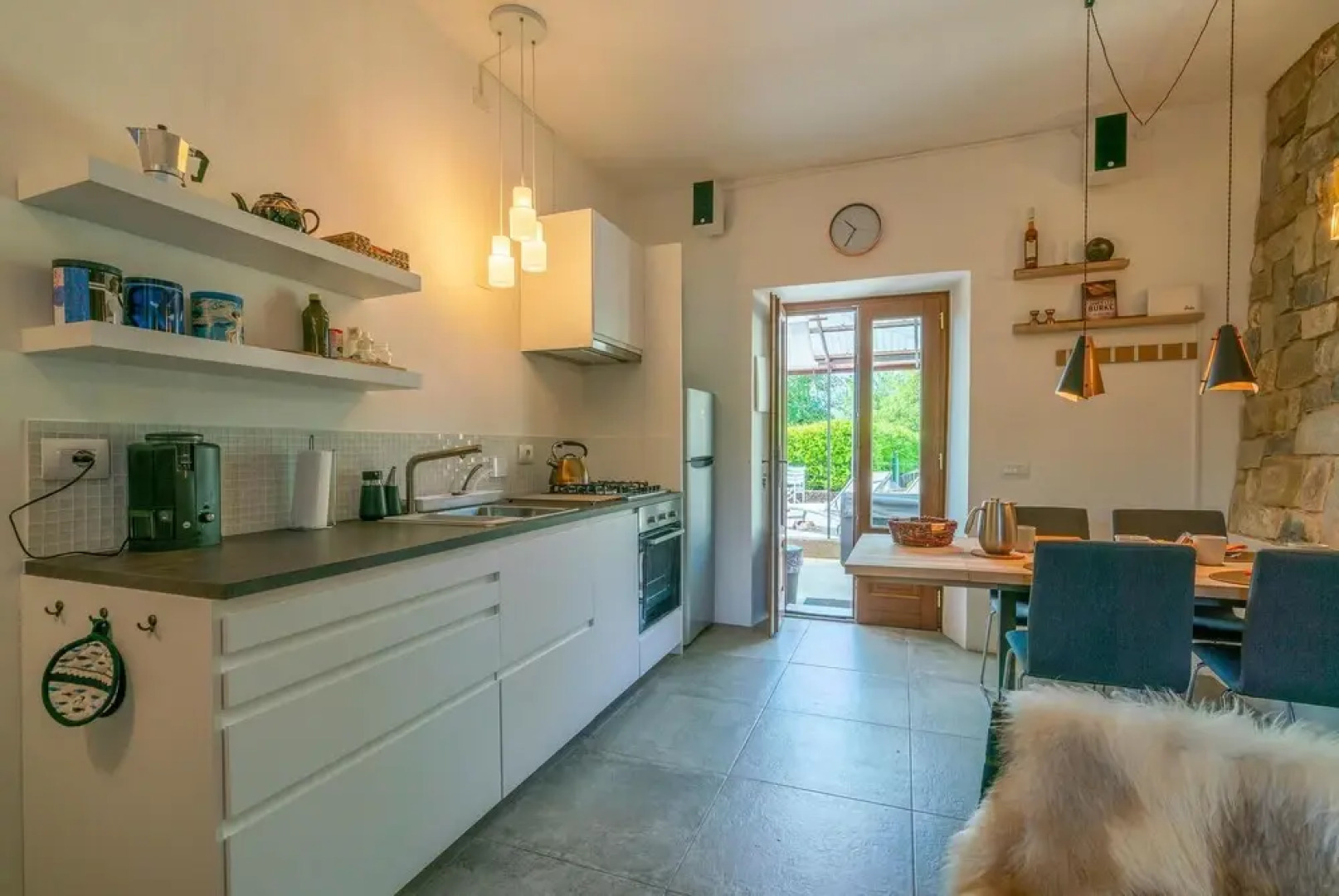 Amazing Home in Cascio, Molazzana With 2 Bedrooms and Wifi