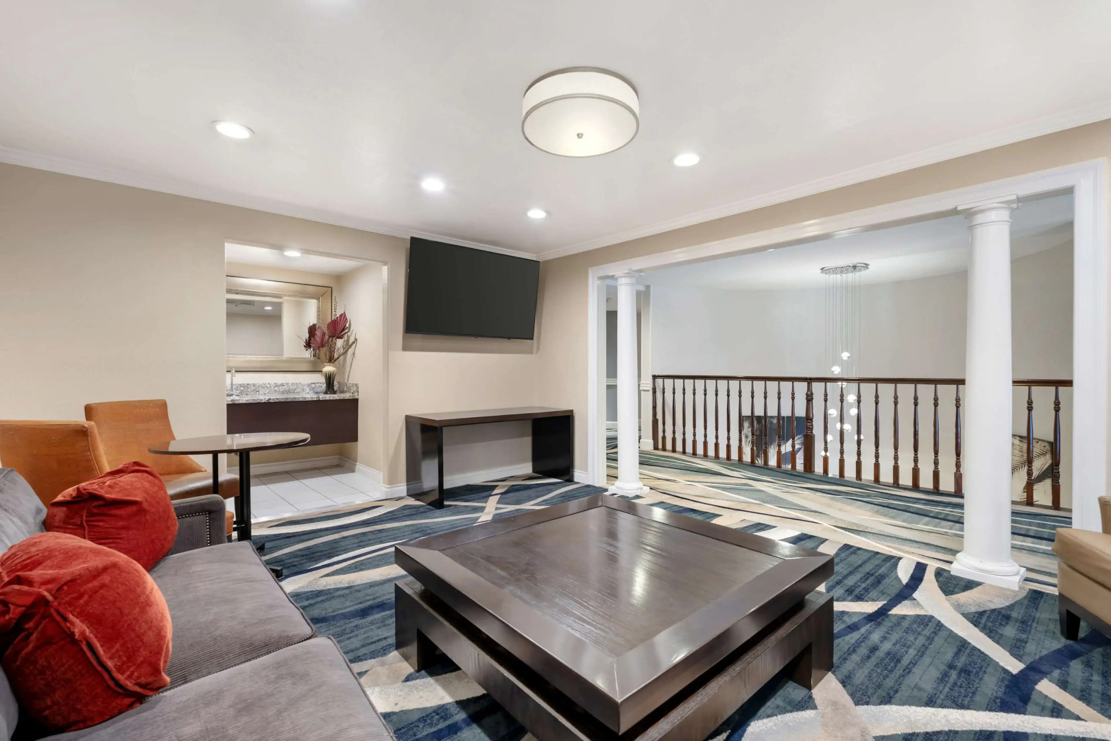 Best Western Plus Newport Mesa Inn