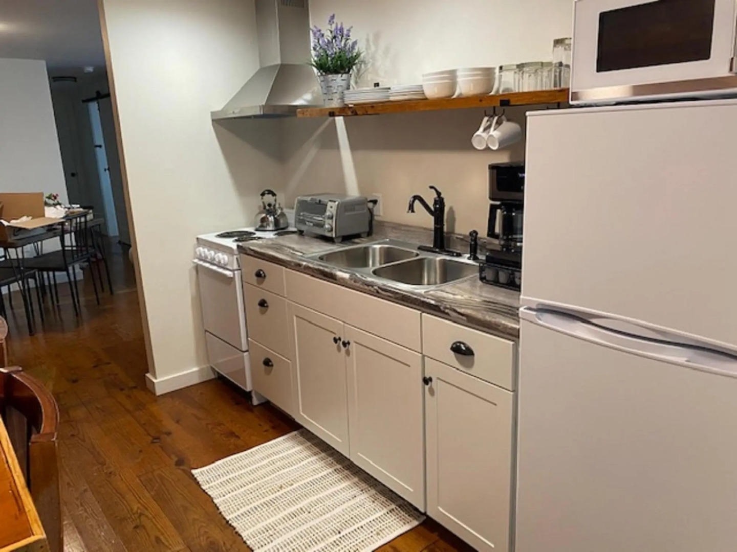 Greeter Falls Lodge Suite 4