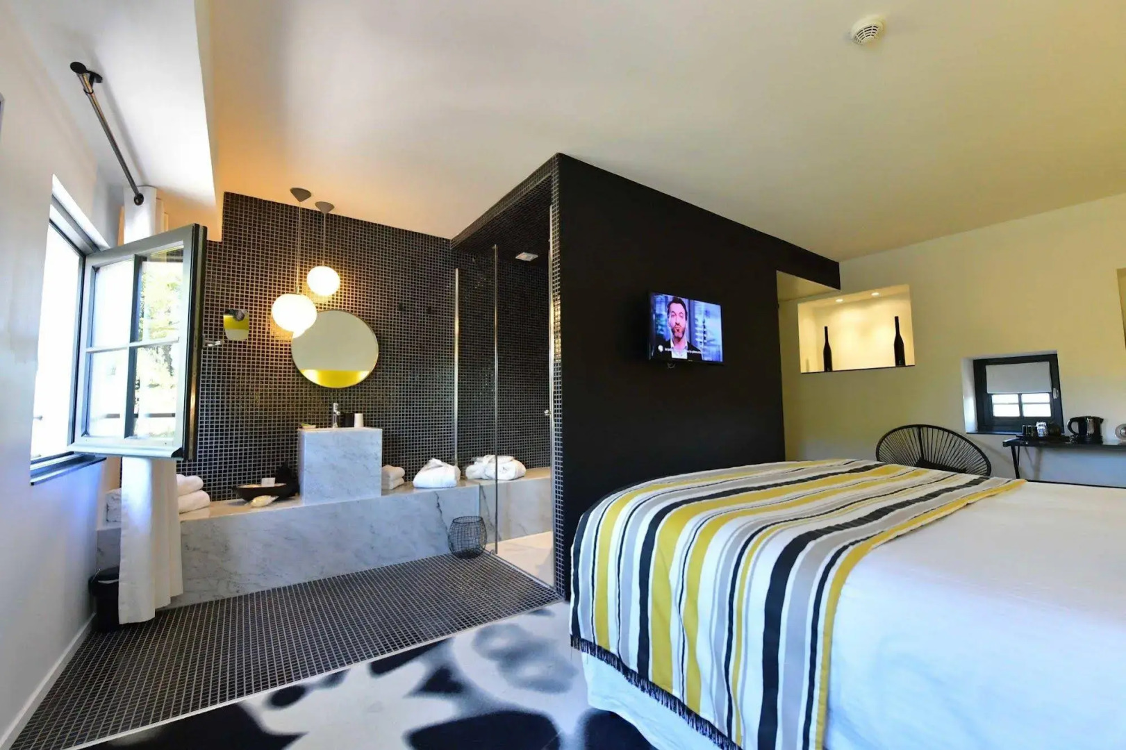 Pont Levis Hôtel By Franck Putelat