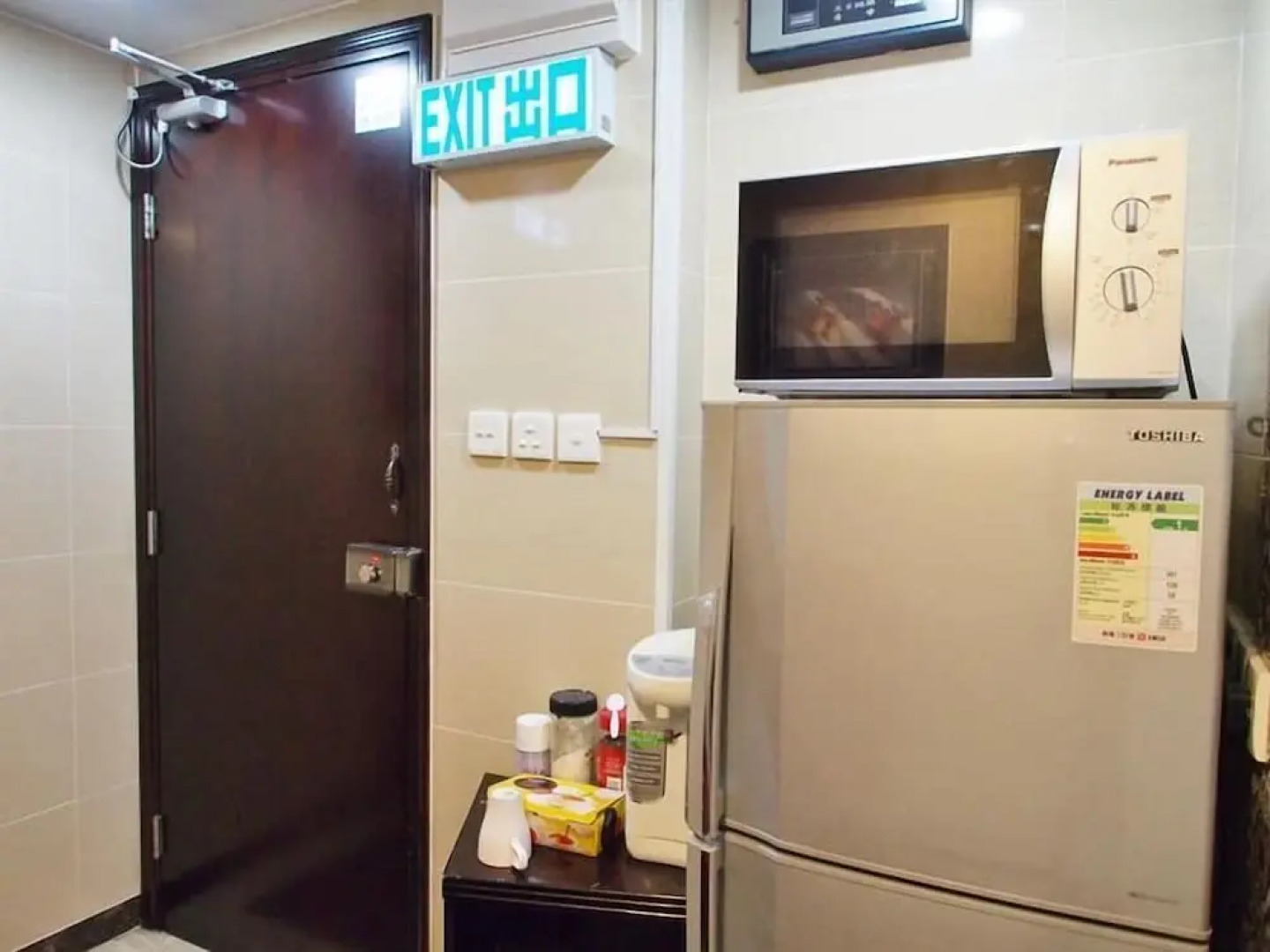 Days Hotel HK - Hostel