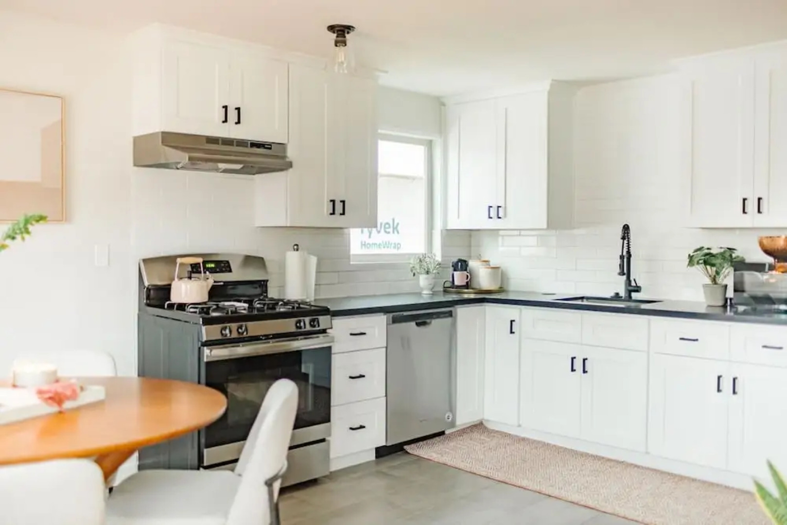 The Ballard Socialite