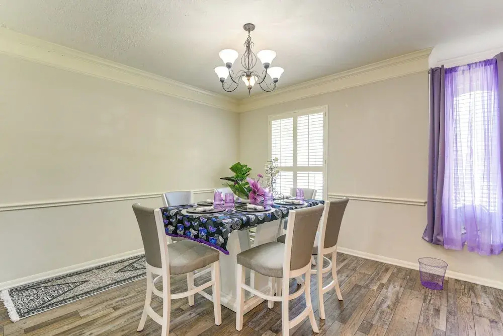 Patio, BBQ & Yard: Family Retreat in Pearland