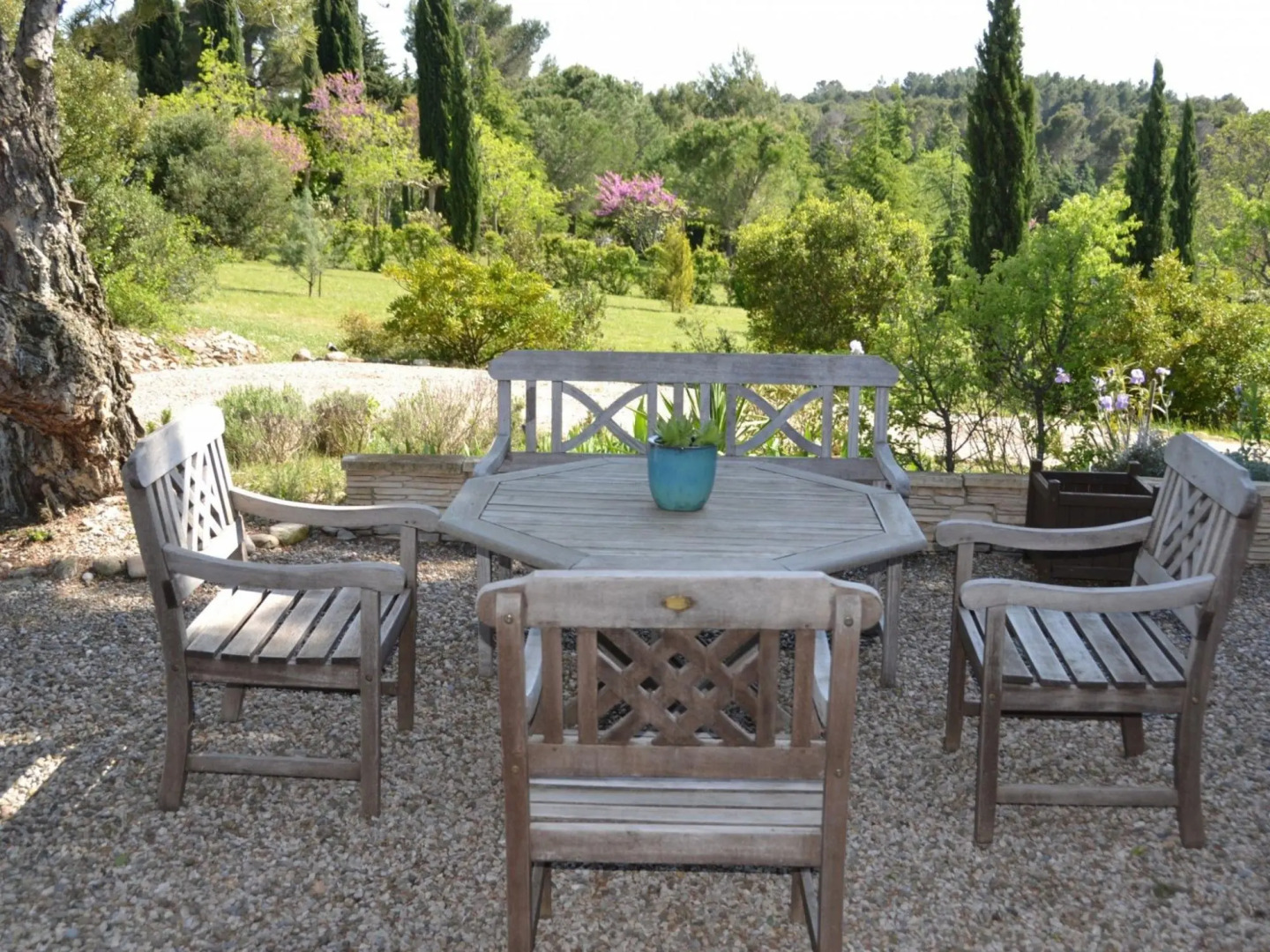Lovely villa in Cesseras with private swimming pool