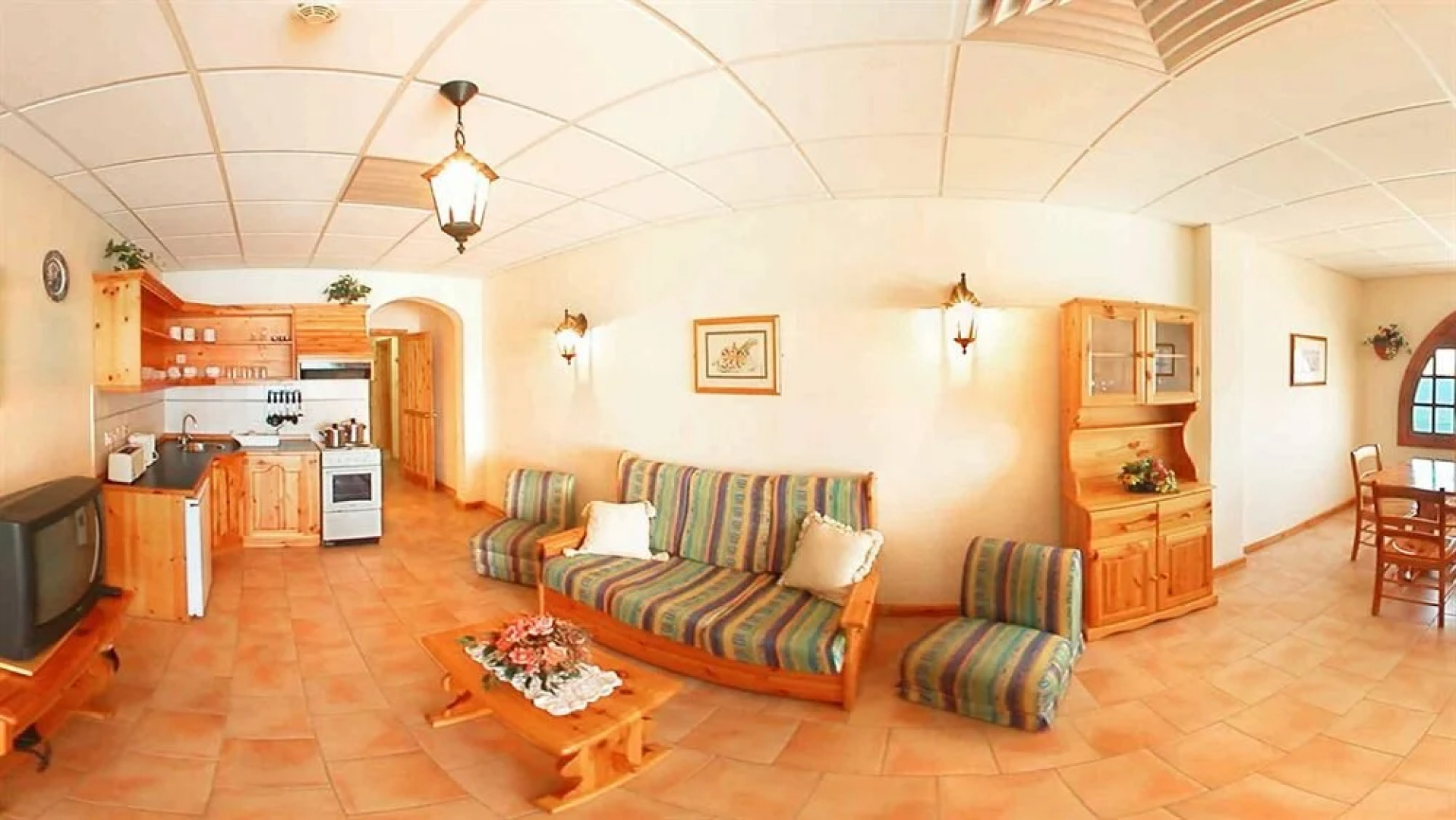 Mediterranea Hotel & Suites