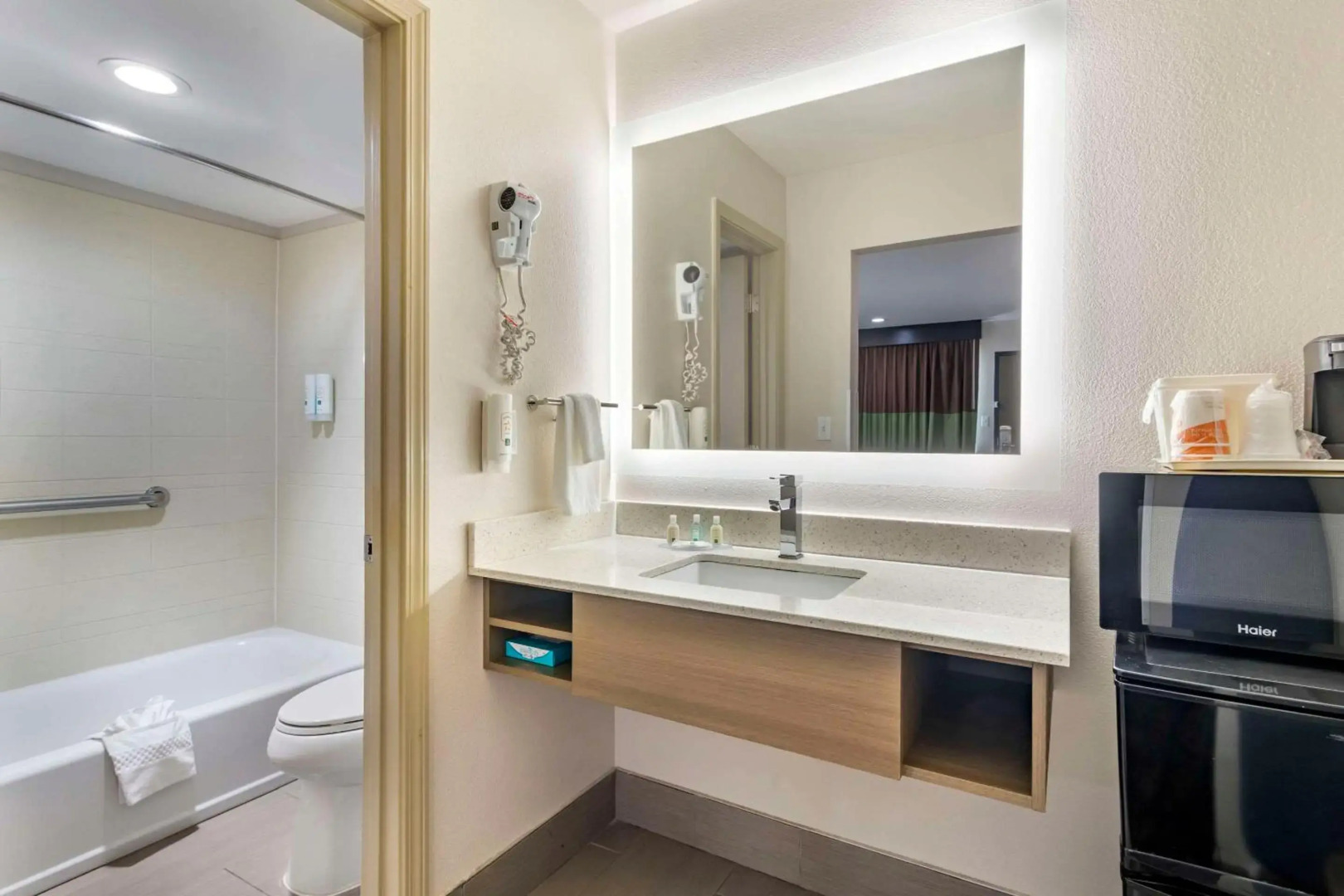 Quality Inn & Suites Athens University Area