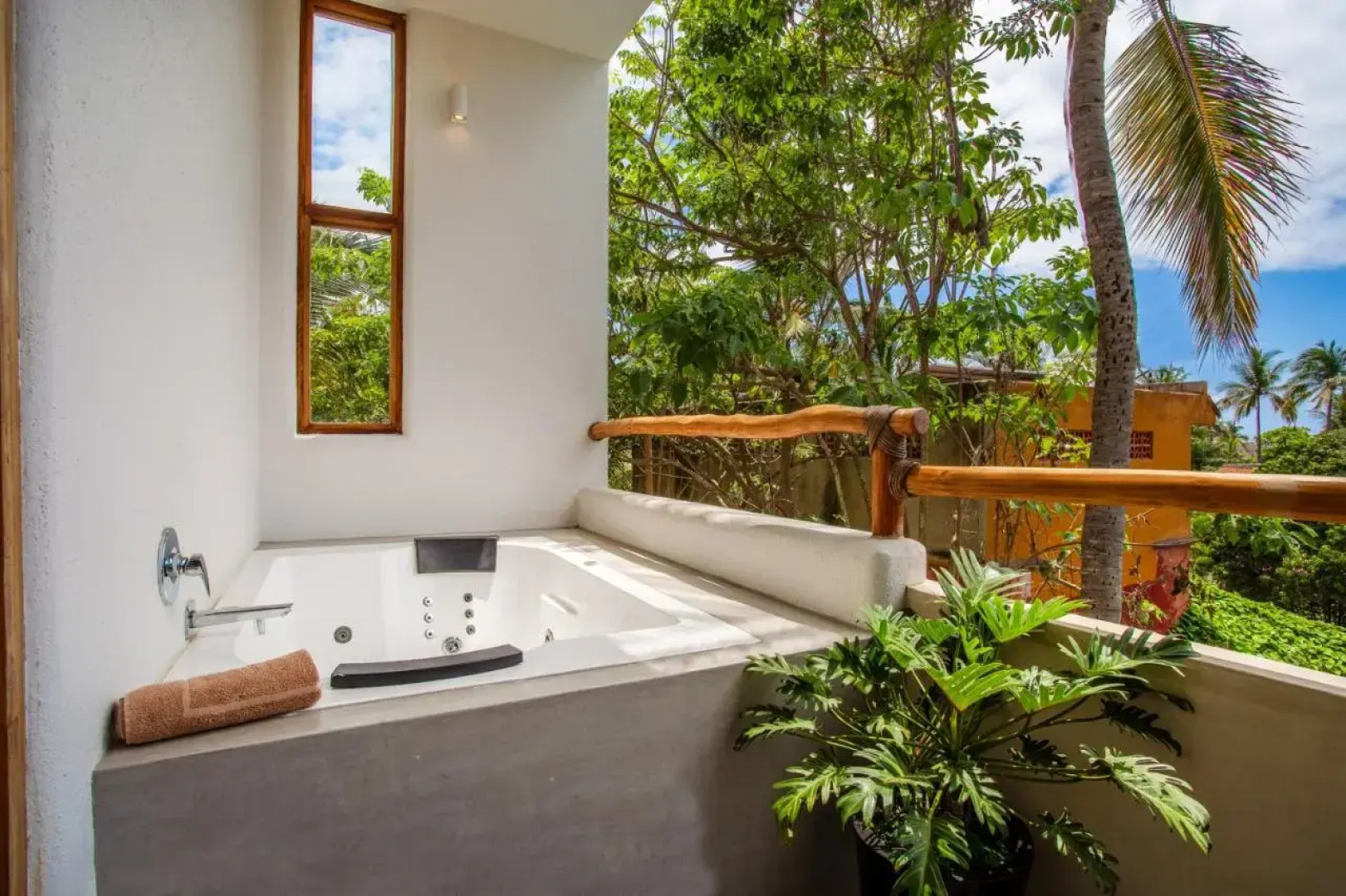 Agua de Luna Boutique Hotel, San Pancho Nayarit