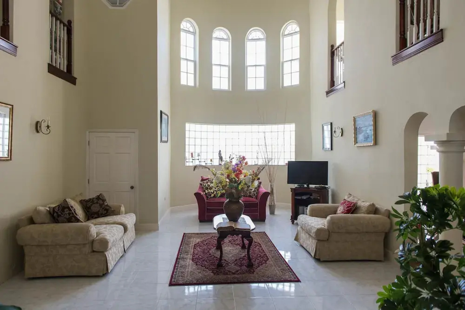 The Royal Kensington Villa