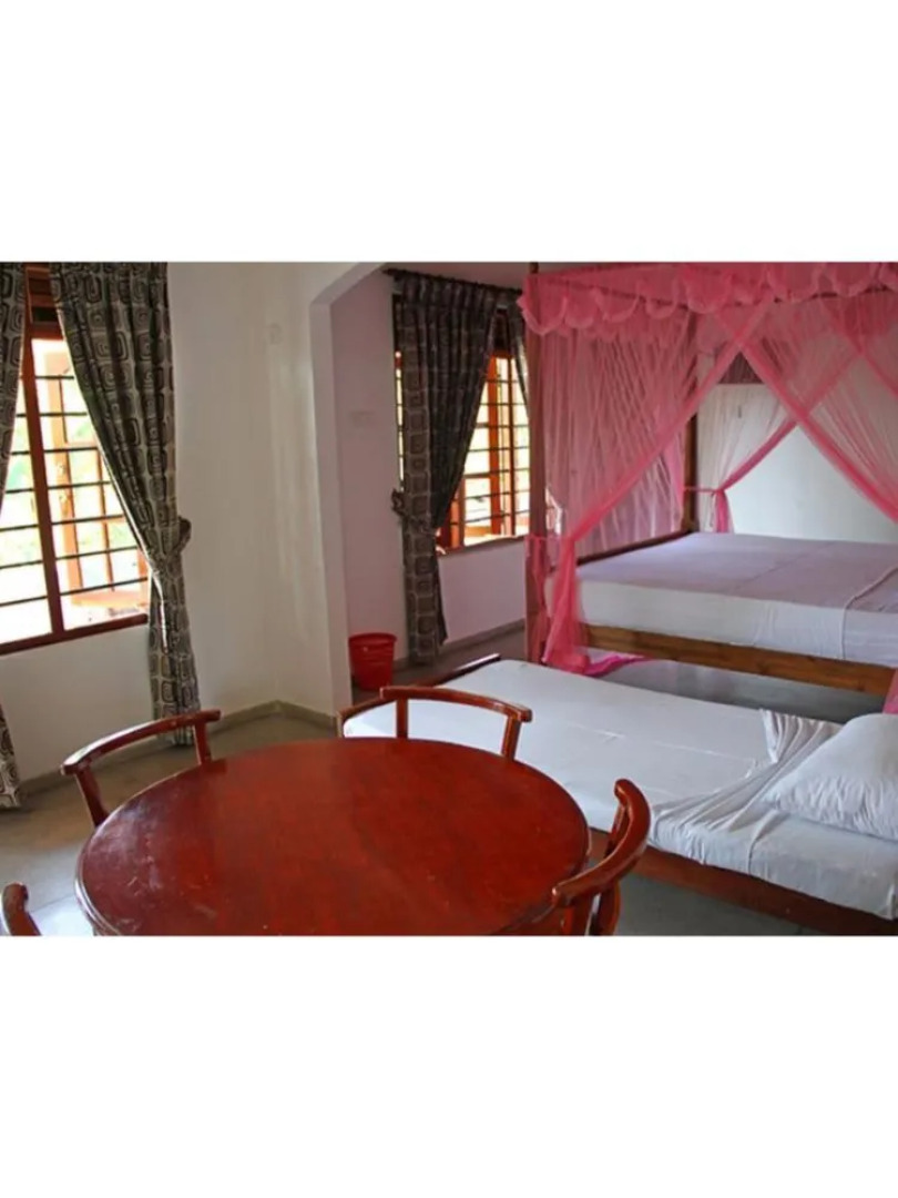 Hotel Happy Night Holiday Inn