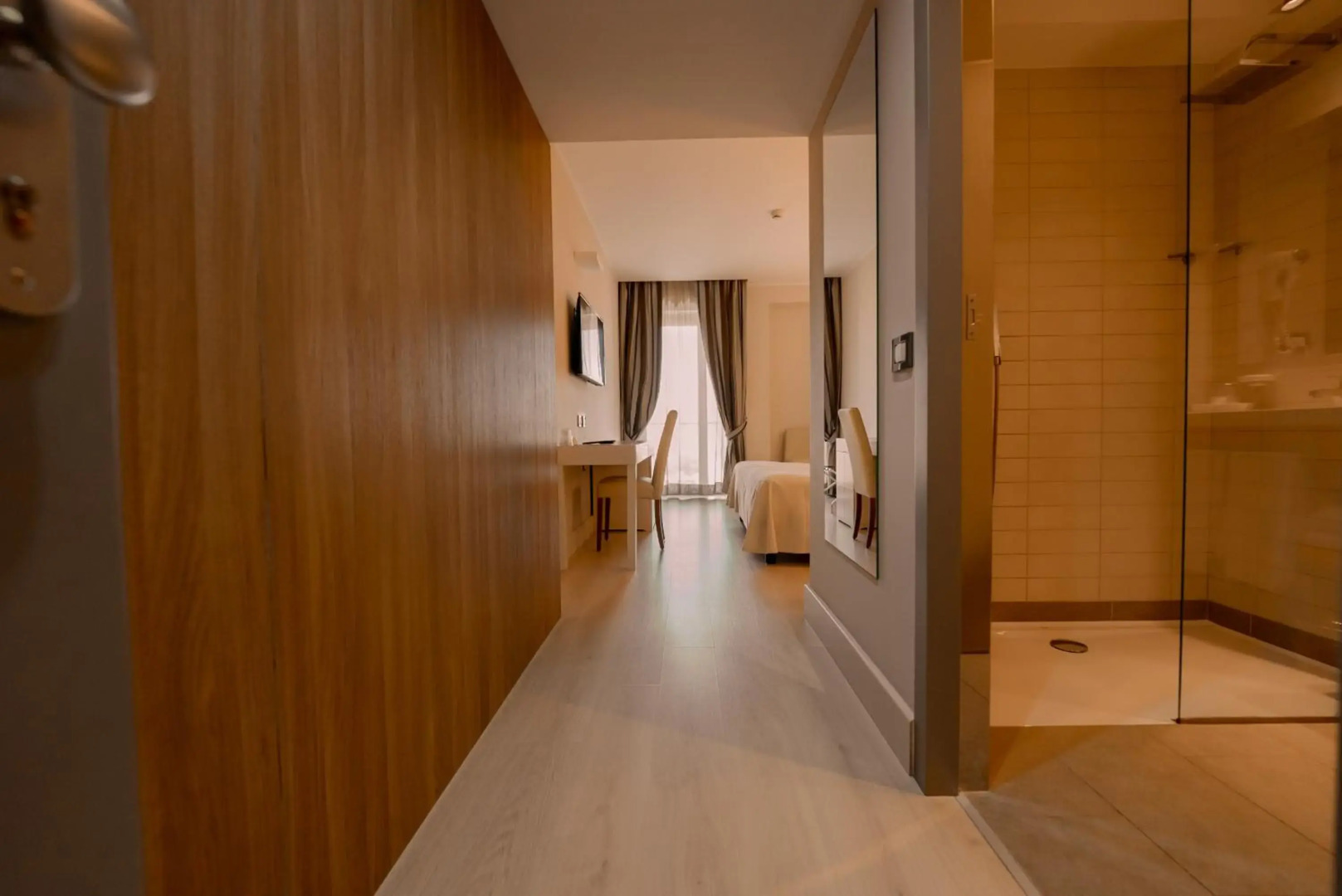 Отель Mirasole International