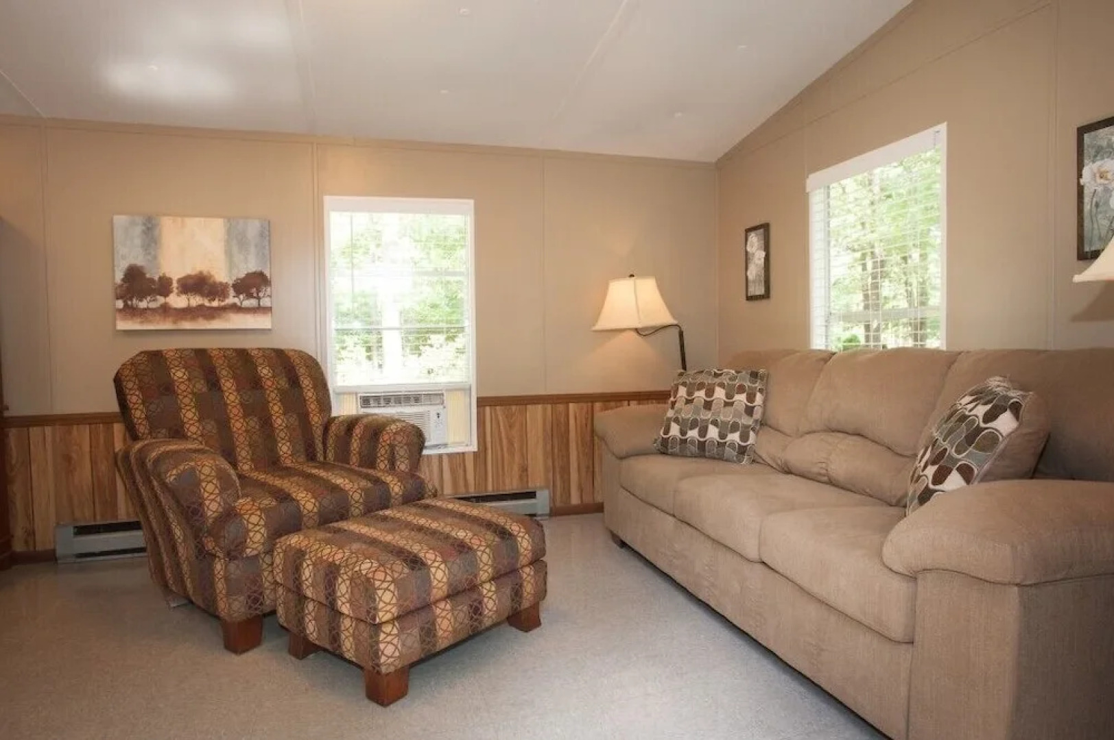 Pet Friendly #1 1 Bedroom Cottage