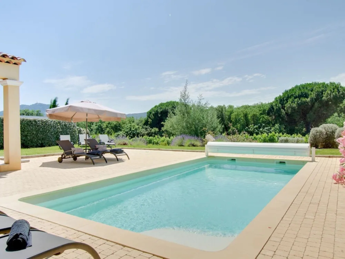 Luxurious Holiday Home in Le Plan-de-la-tour With Pool