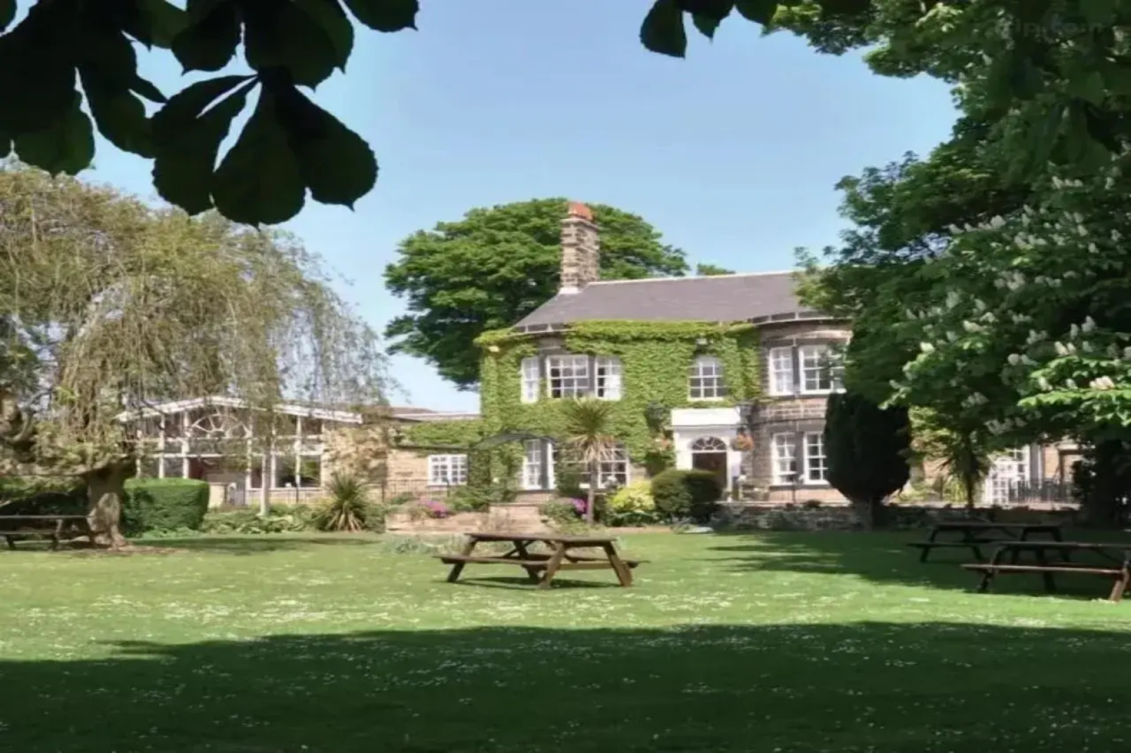Kings Croft Hotel