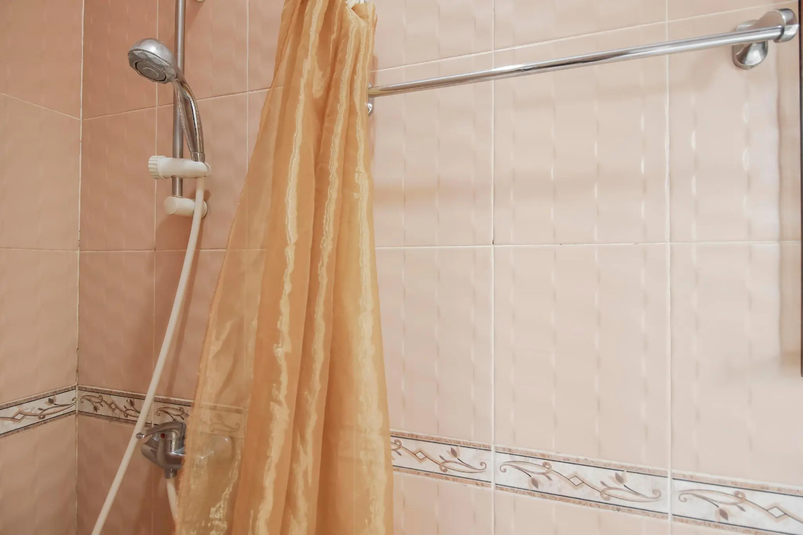 RedDoorz @ Permata Sari Karawaci