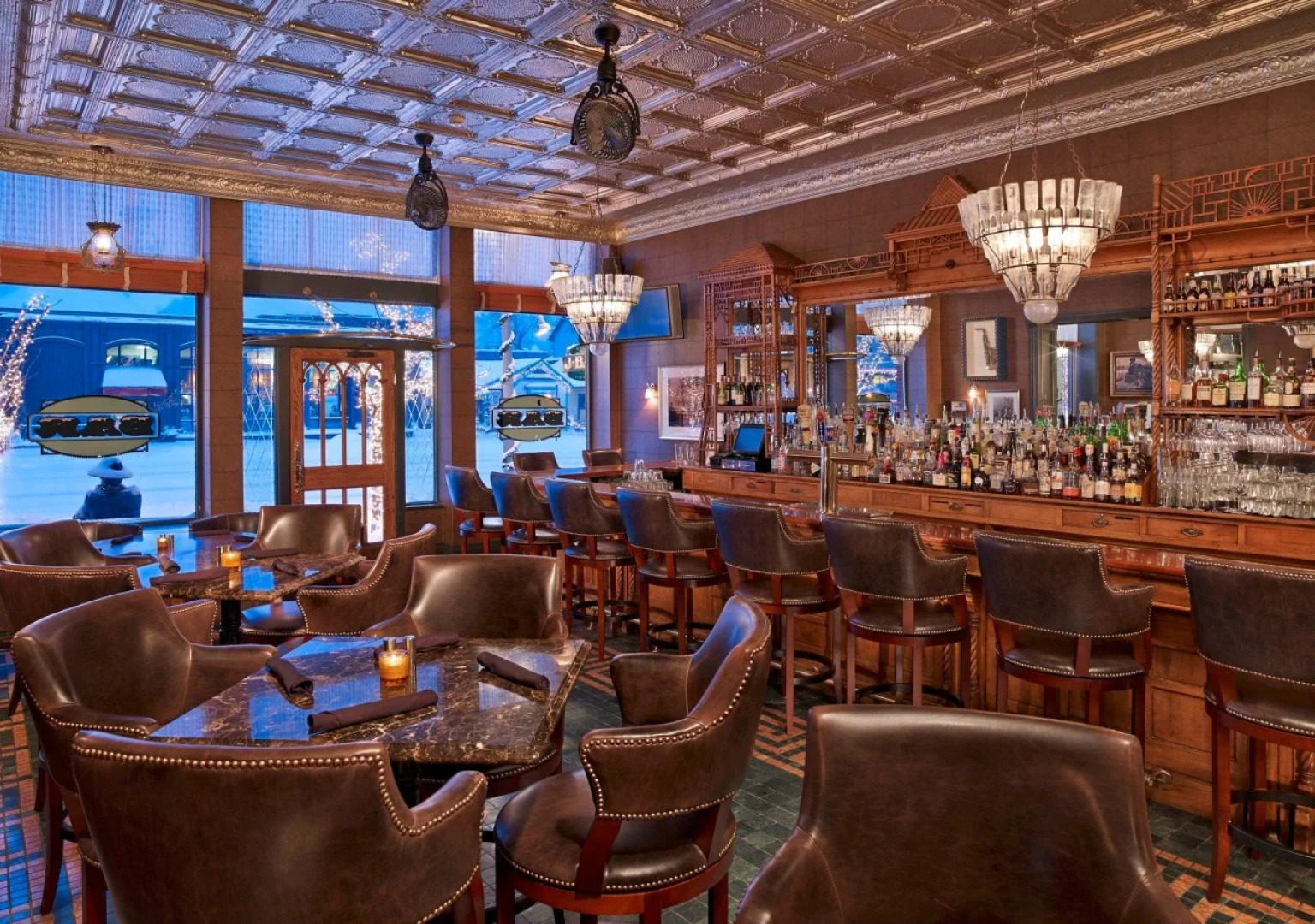 Hotel Jerome, Auberge Collection