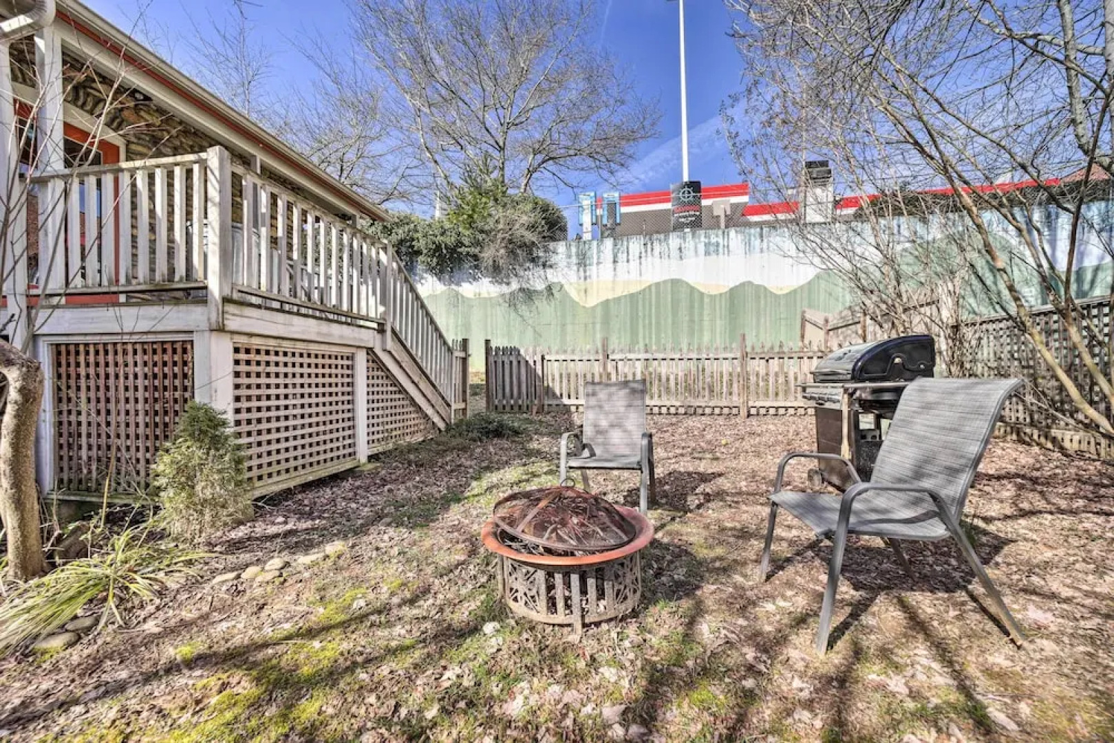 Quaint Home w/ Porch in Downtown Waynesville!