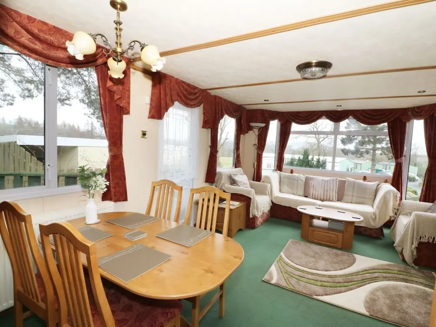 Foxes Den, Llandrindod Wells