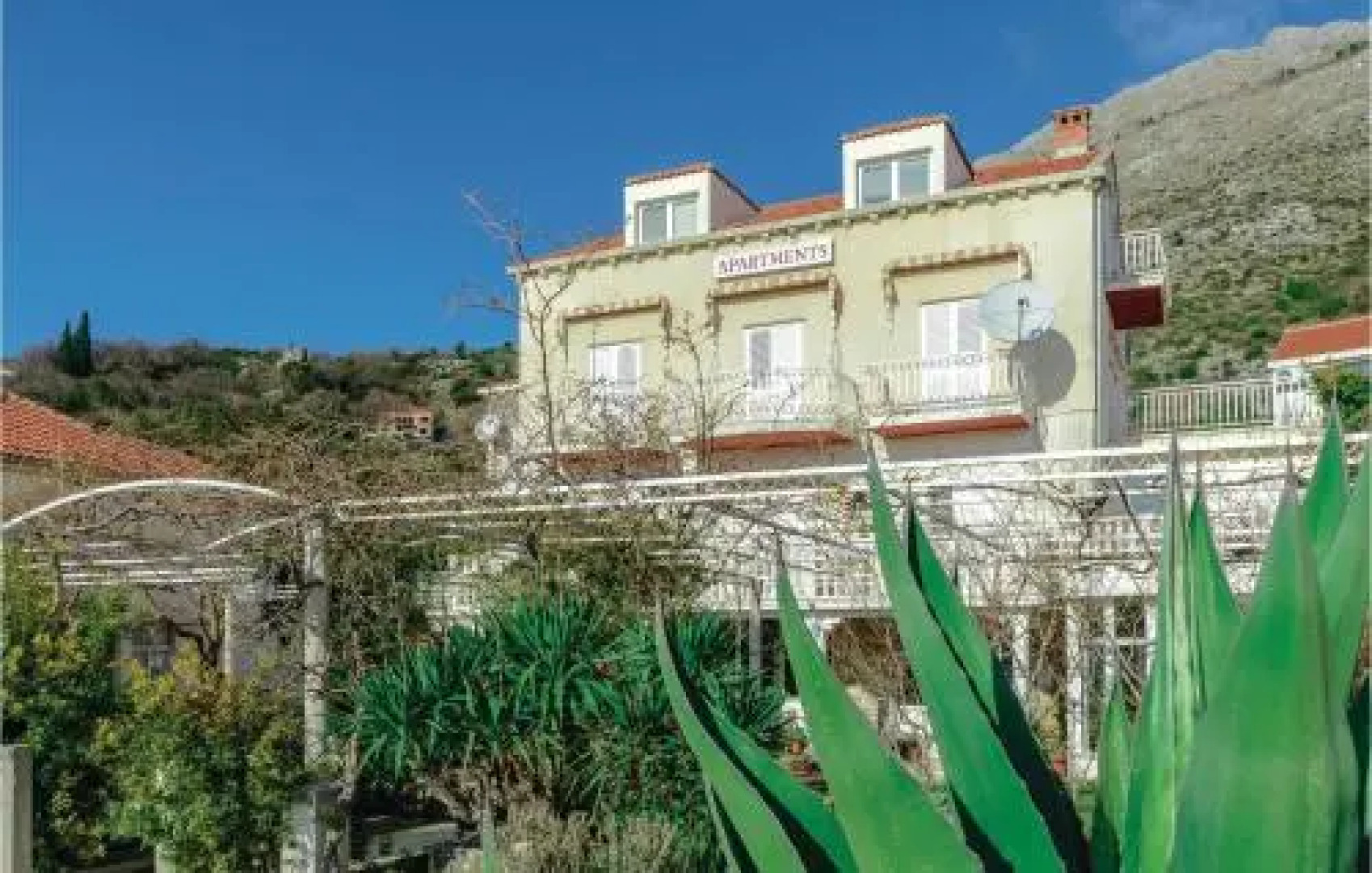 Two-Bedroom Apartment Mlini with Sea view 01