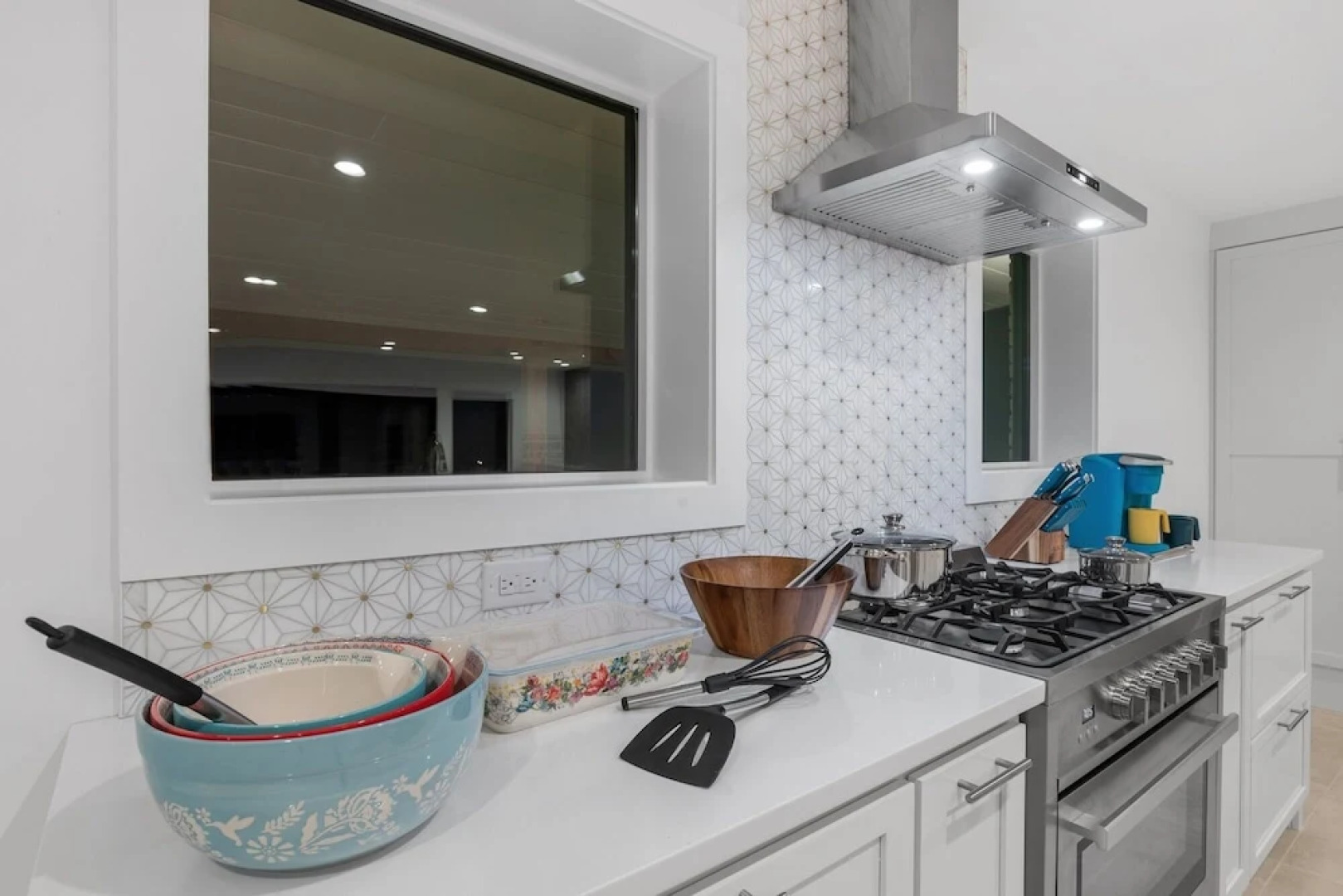 Guadalupe Bluff Modern House 5 Bedroom Home by RedAwning