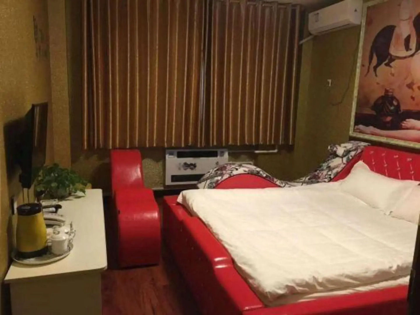 Aike 88 Hotel (Guangrao Bus Station Chengnan Wholesale Market Branch)