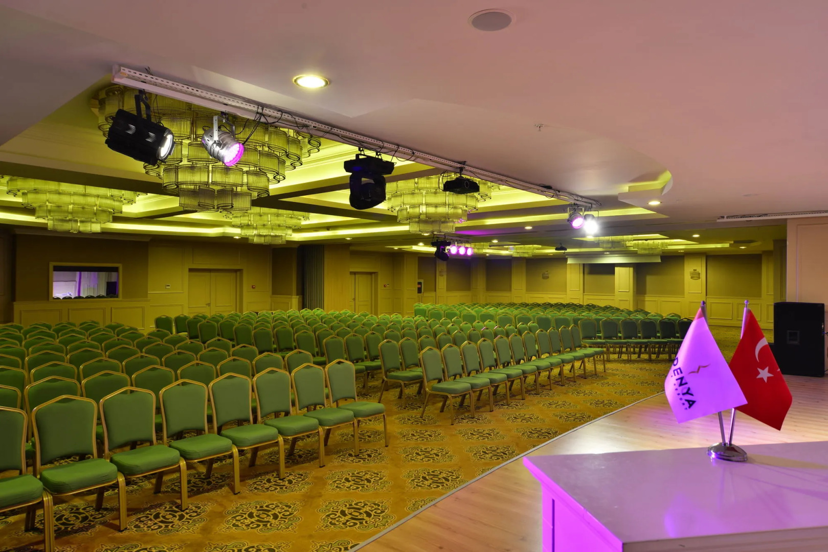 Adenya Hotel & Resort