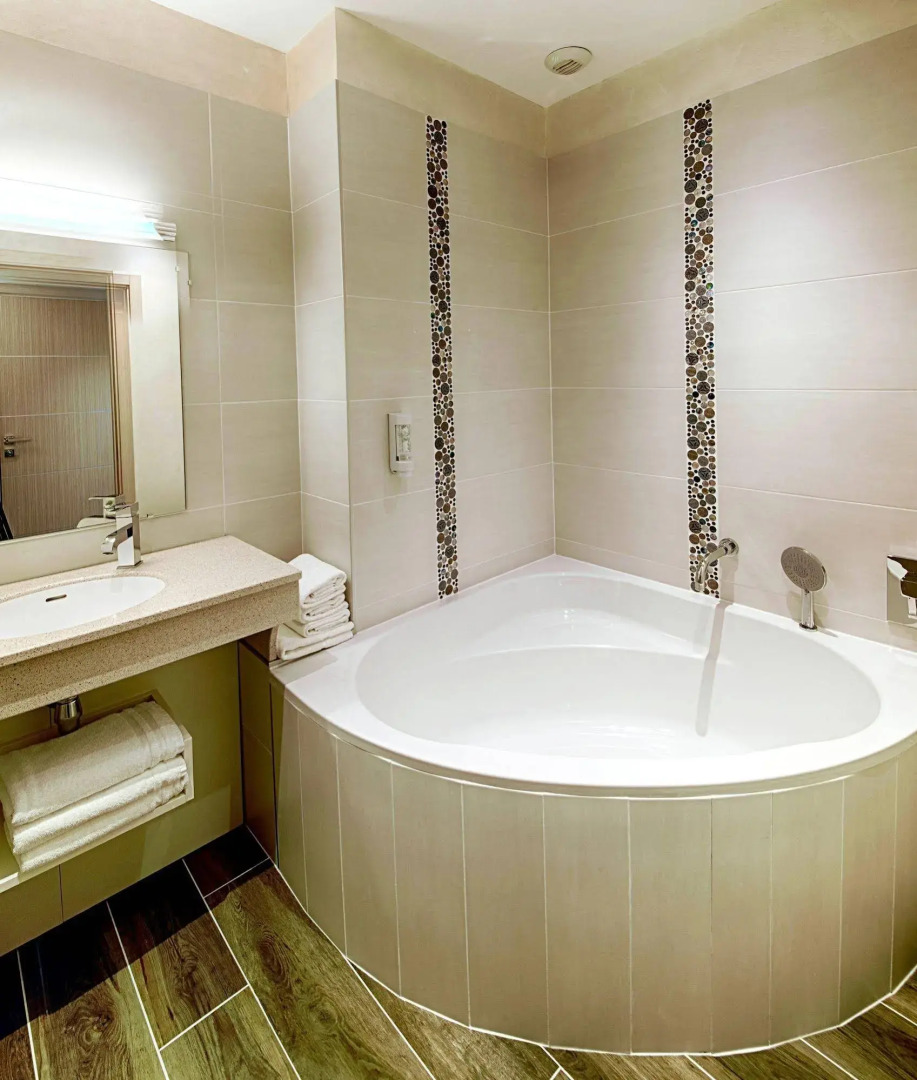 Hôtel Restaurant & Spa LE VAL MORET