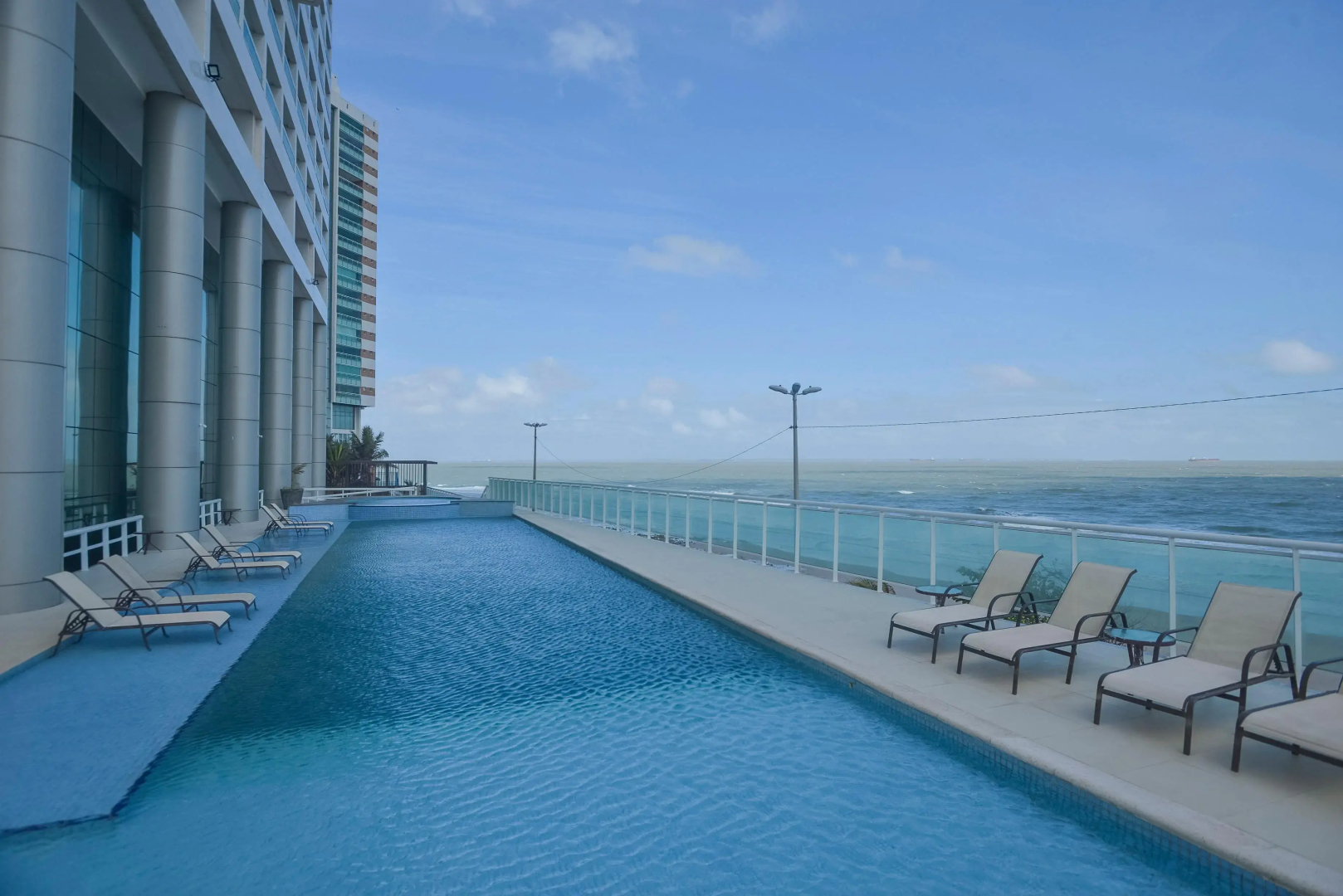 Hotel Luzeiros São Luis
