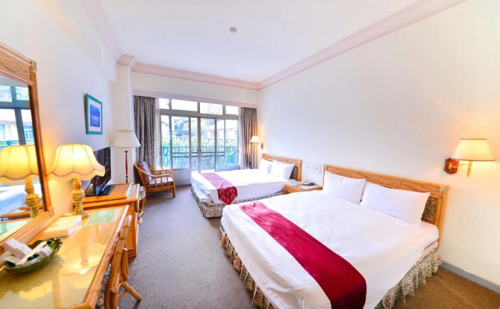 Hotel Tilun Dongpu Spa