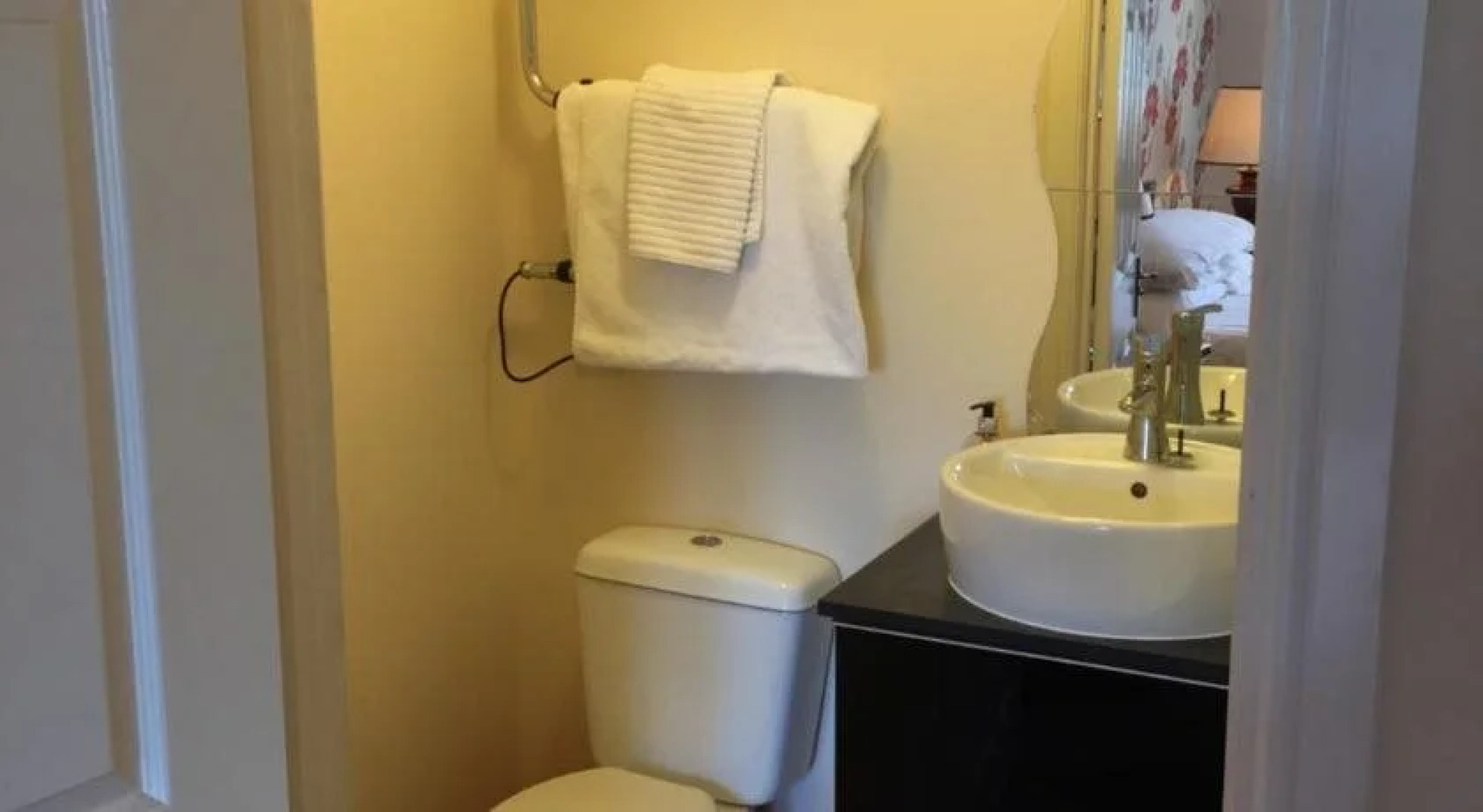 The Dark Barn Cottages  Lodge