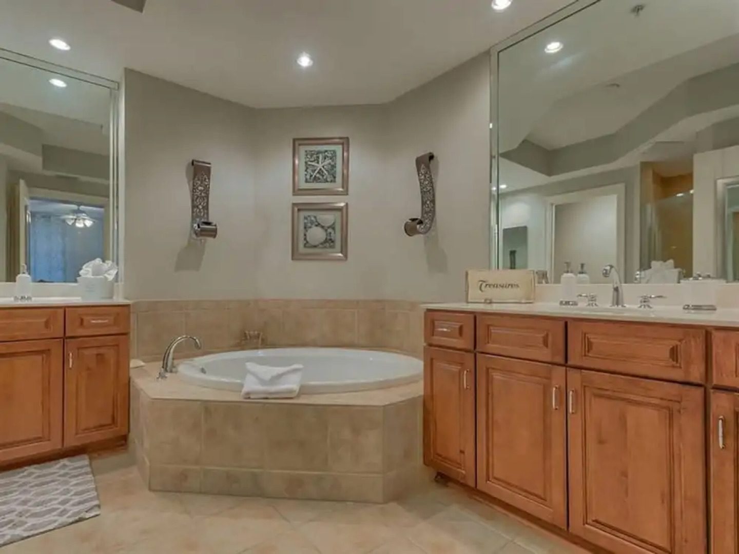 Lost Key by Meyer Vacation Rentals