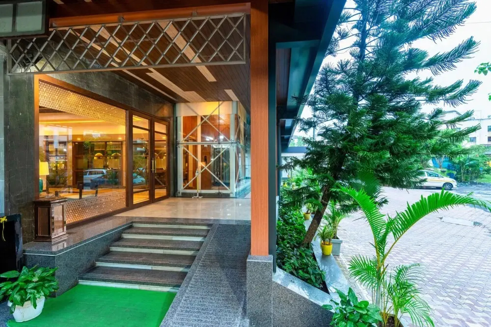 Freesia by Express Inn