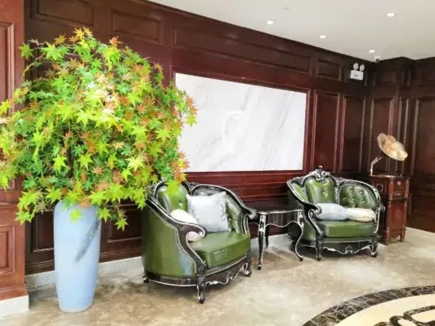 Juhongsheng Holiday Hotel