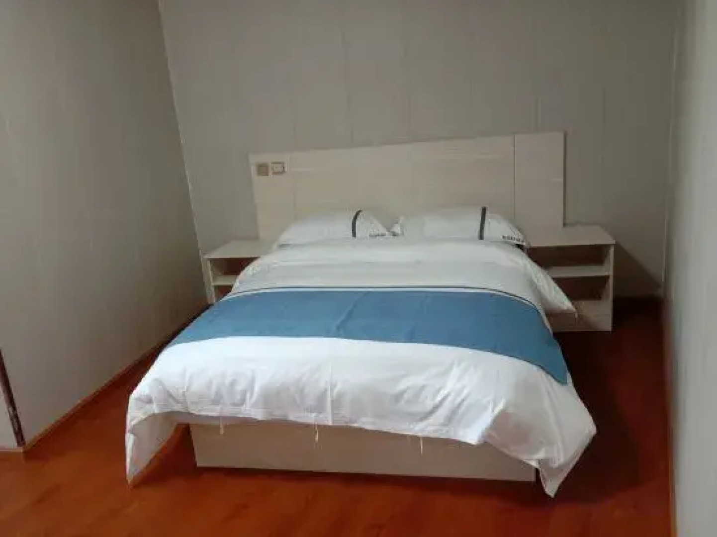 Hongshi Business Hotel