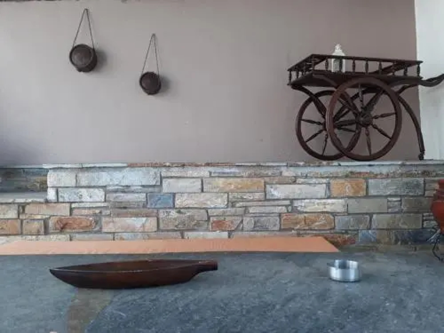 Violetta Studios & Apartments