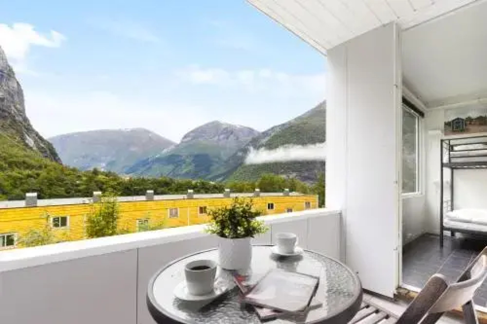 Trolltunga Guesthouse