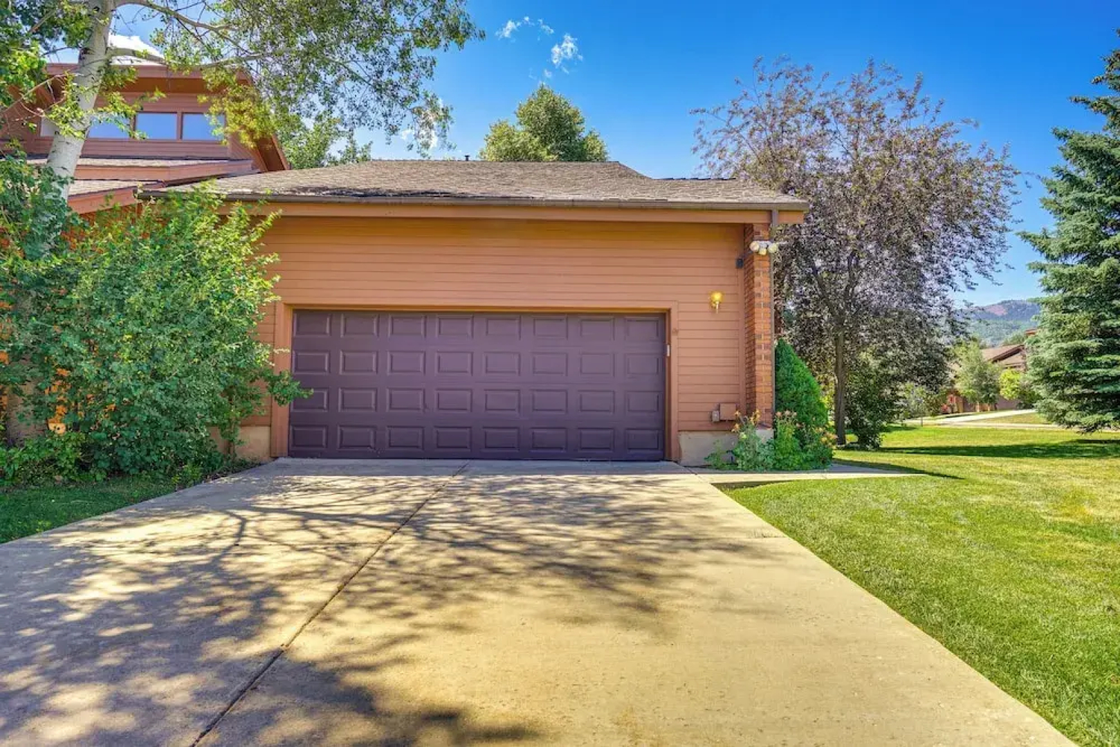 Superb Park City Escape w/ Deck, Walk to Ski Lift!