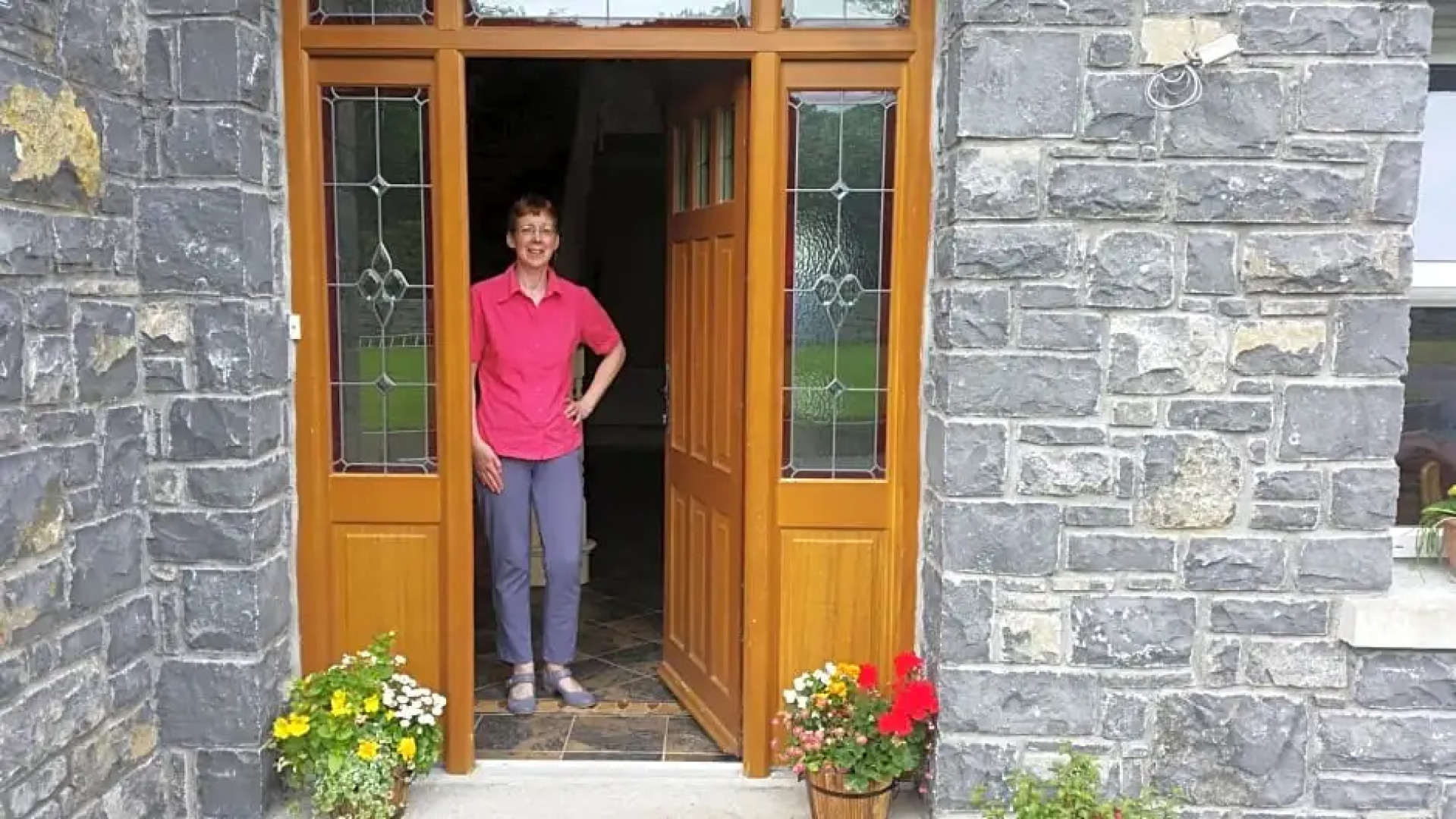 Whitethorn Lodge, Farm B&B, Lackafinna