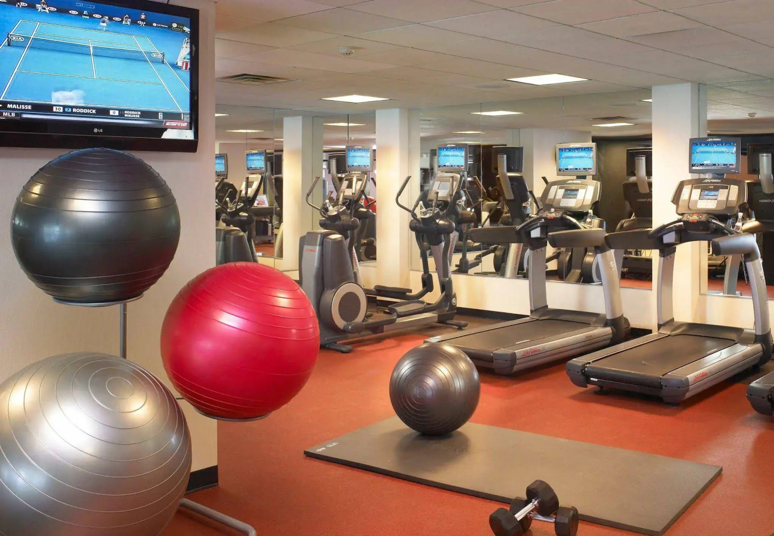 Wyndham Cleveland Airport