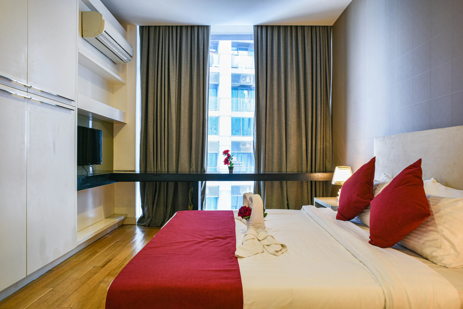 Flixses Suites At Platinum Klcc
