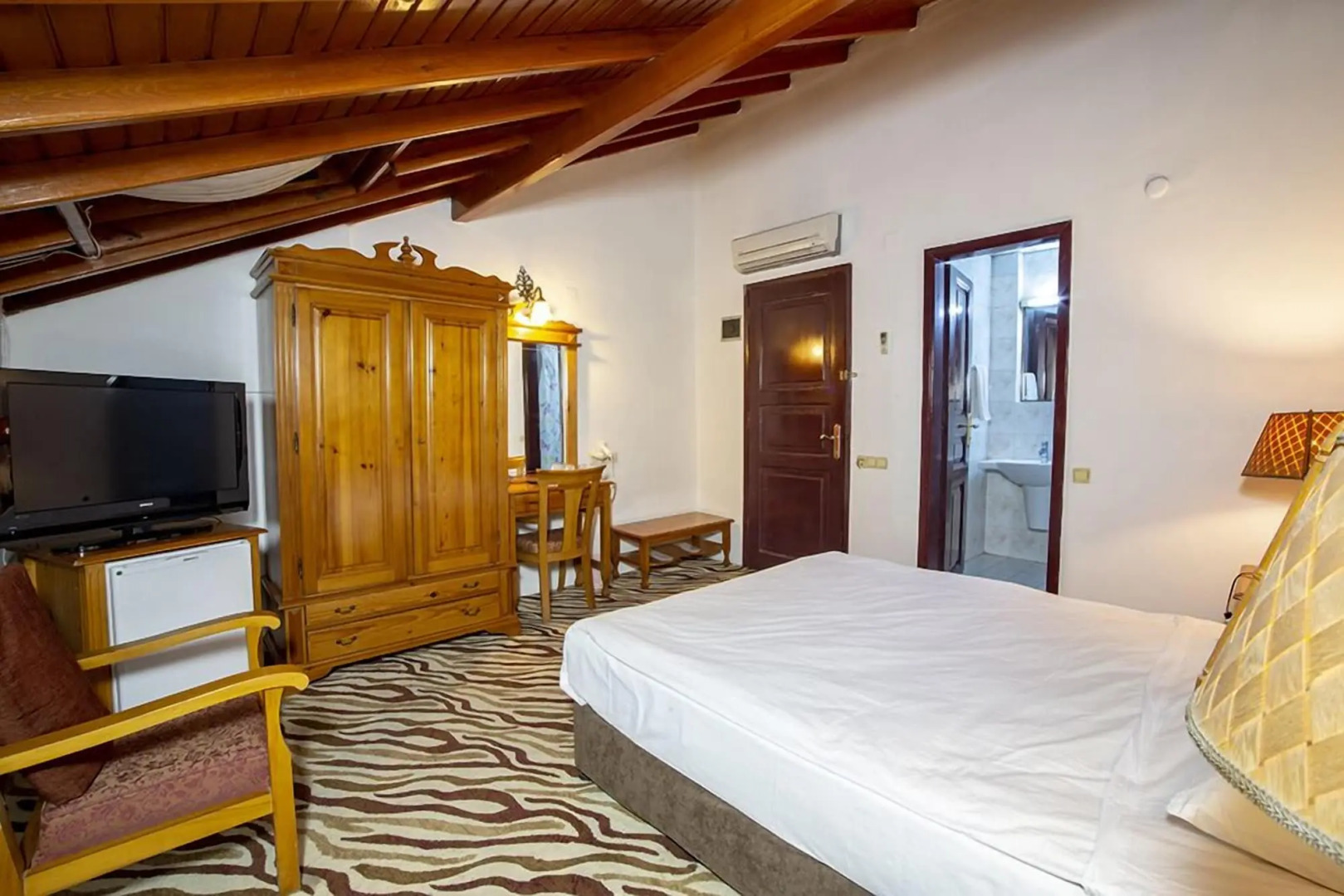 Anti̇k Beyazit Hotel