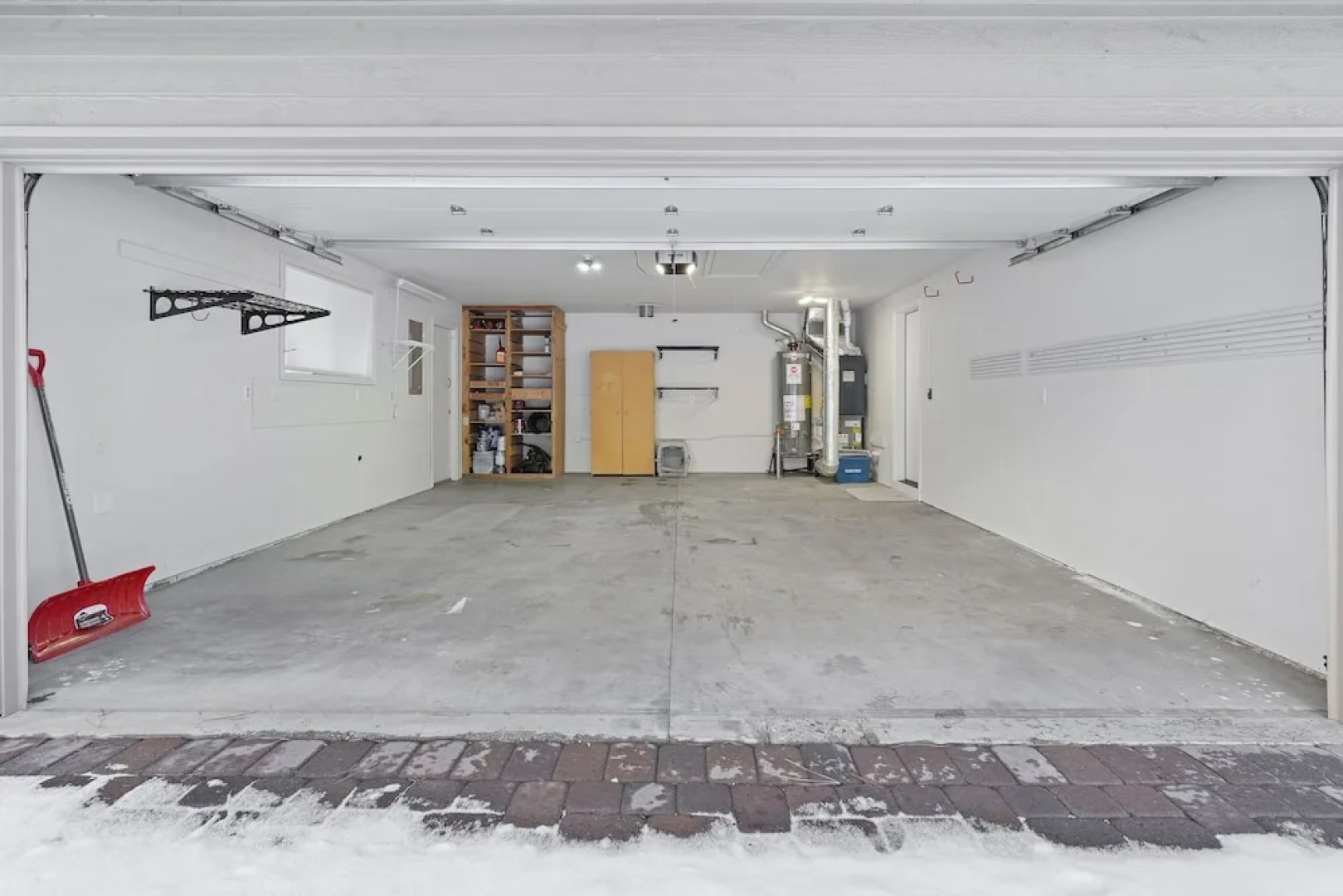 4 Mugho 3 Bedroom Home by RedAwning