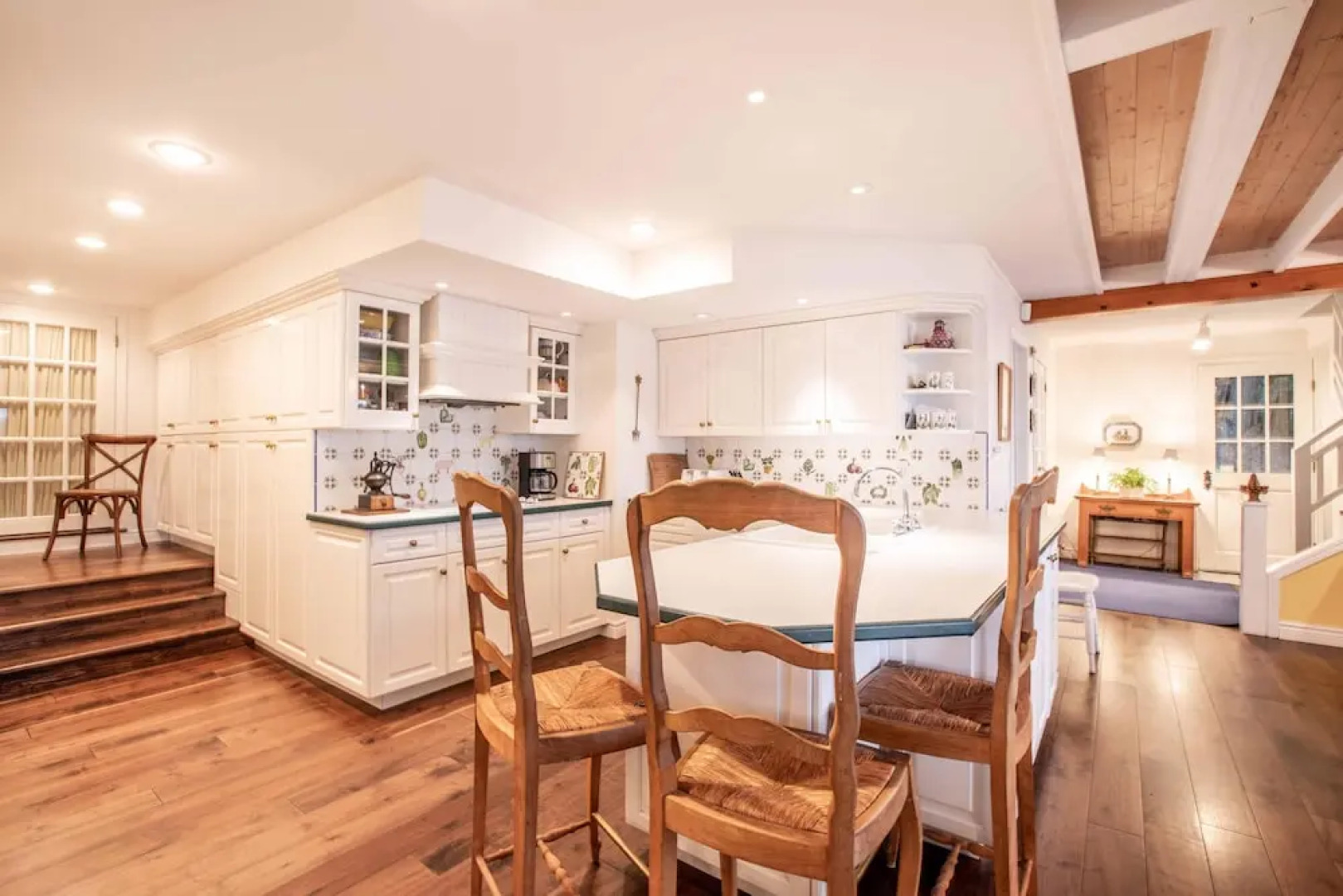 Red Pines a Lake of Bays Gem on a Very Private West Exposure 210' ft Point