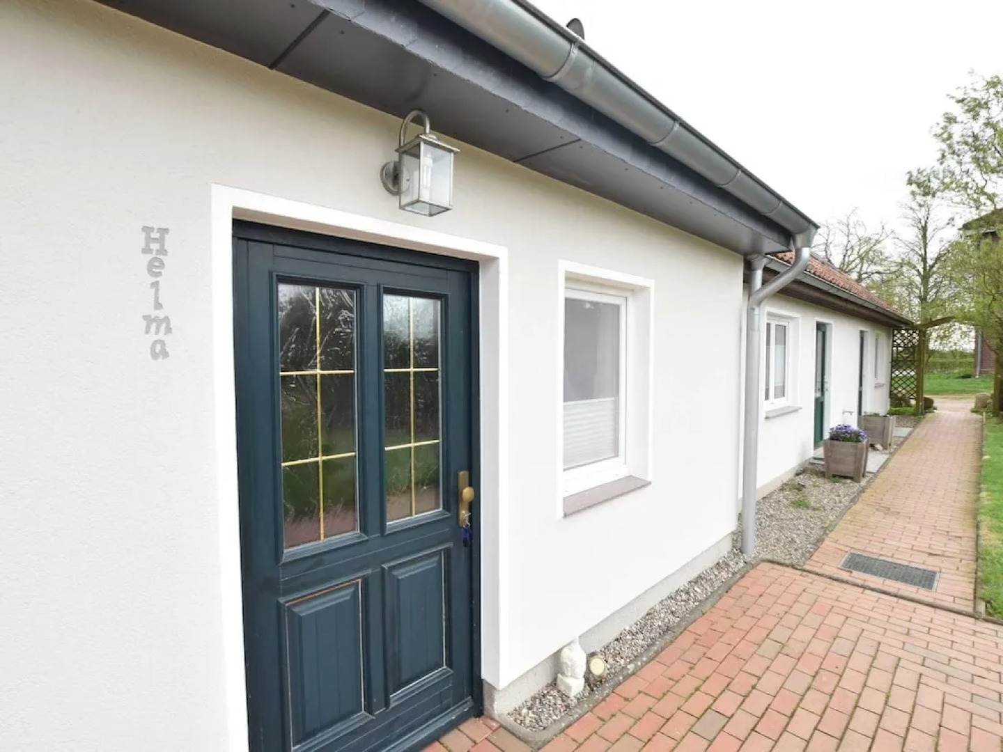 Modernistic Apartment in Stellshagen With Garden