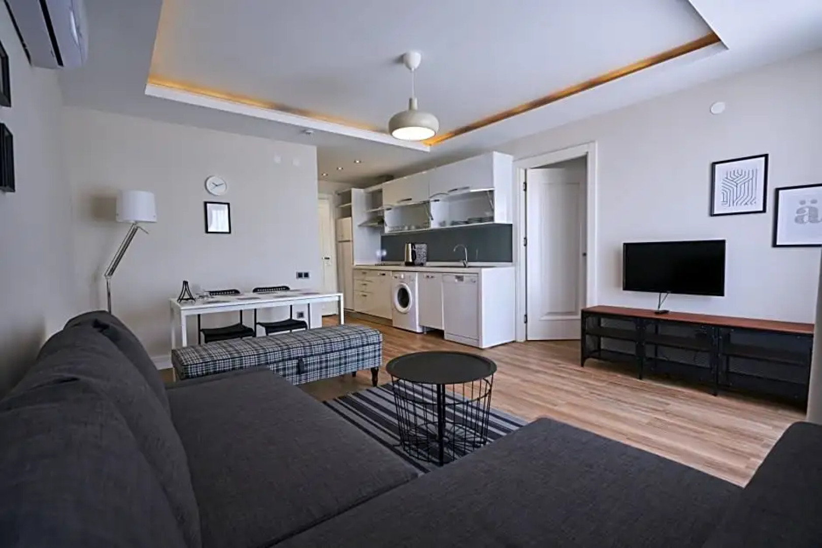 Lara Suite’s Apart Hotel