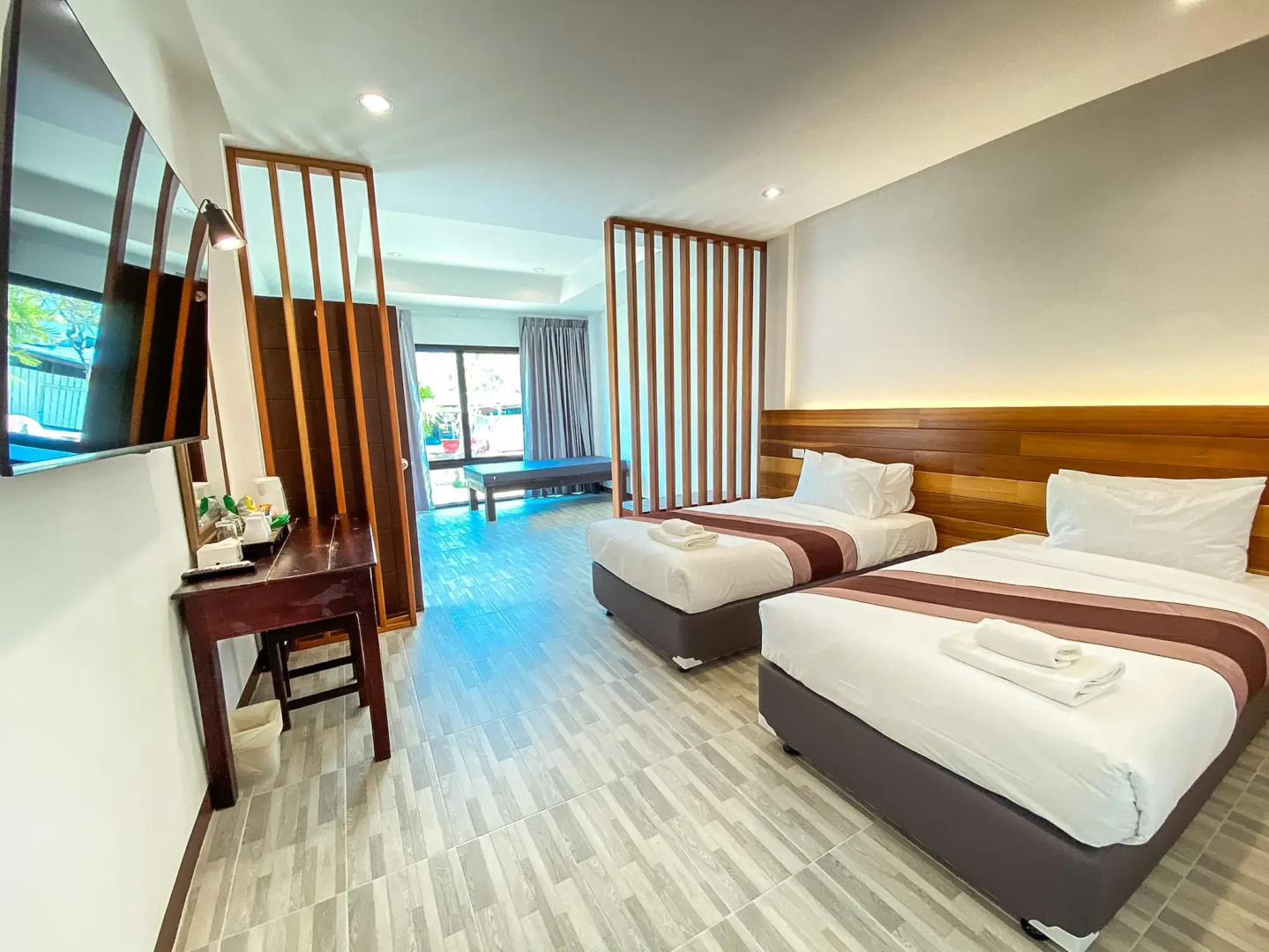 Rattana Pura Beach Resort